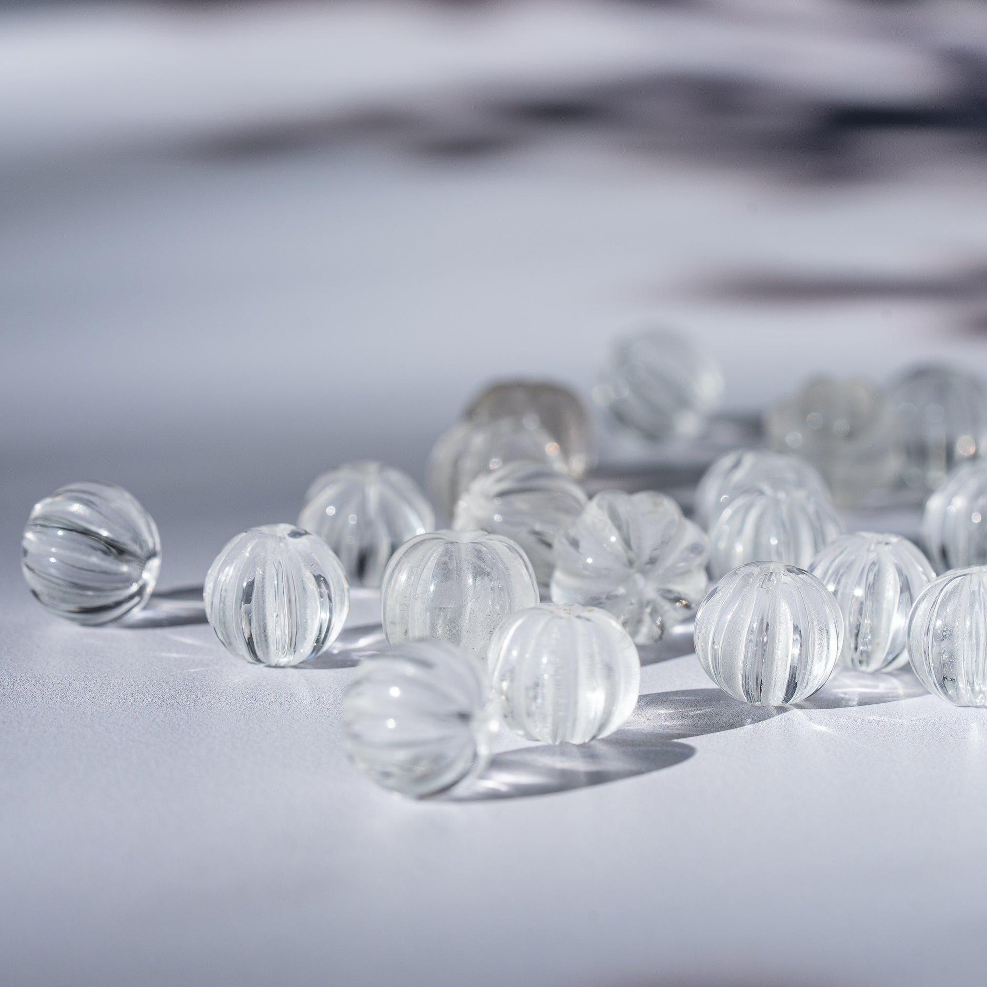 Perles sculptées citrouilles en cristal de roche de 11 à 14 mm ( à l&