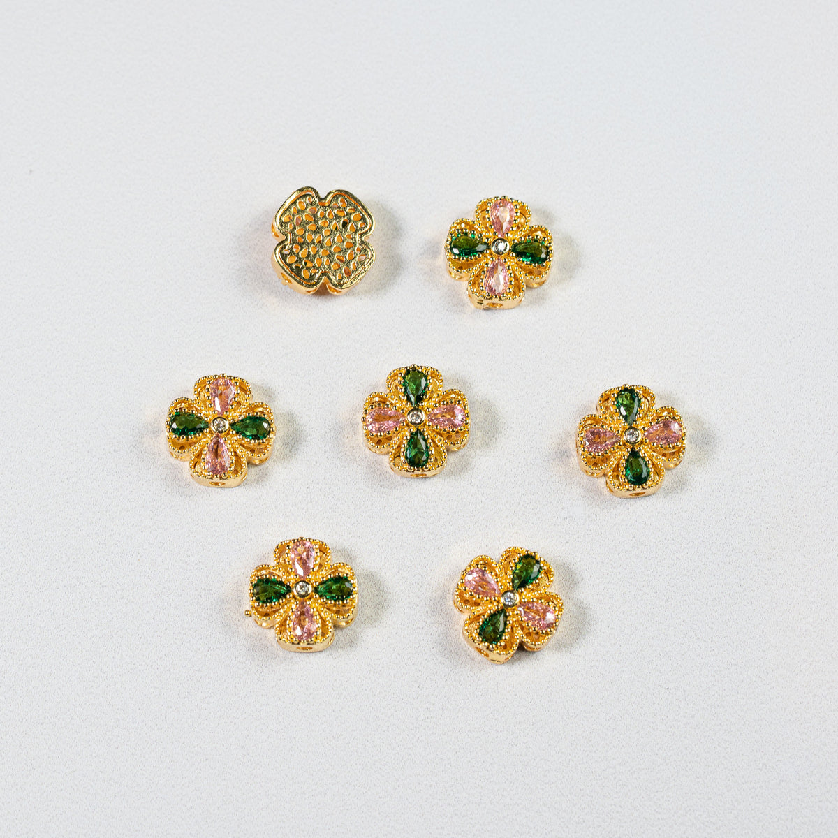 Perles " bijoux " fleur en laiton plaqué or 18k et zirconium de 13,5 mm ( à l&
