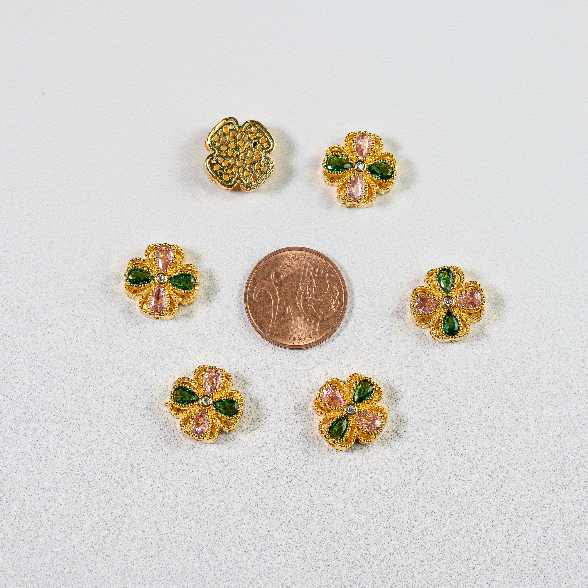 Perles " bijoux " fleur en laiton plaqué or 18k et zirconium de 13,5 mm ( à l&