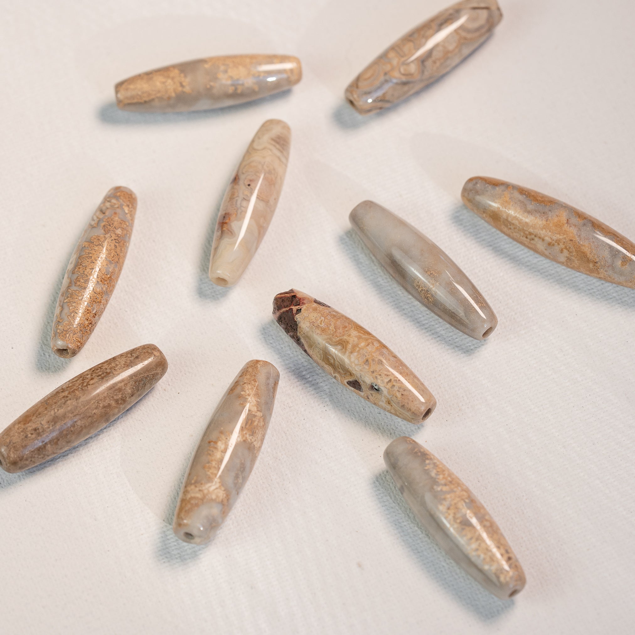 Grandes perles ovales en agate folle mexicaine de env 40/45 mm ( à l&