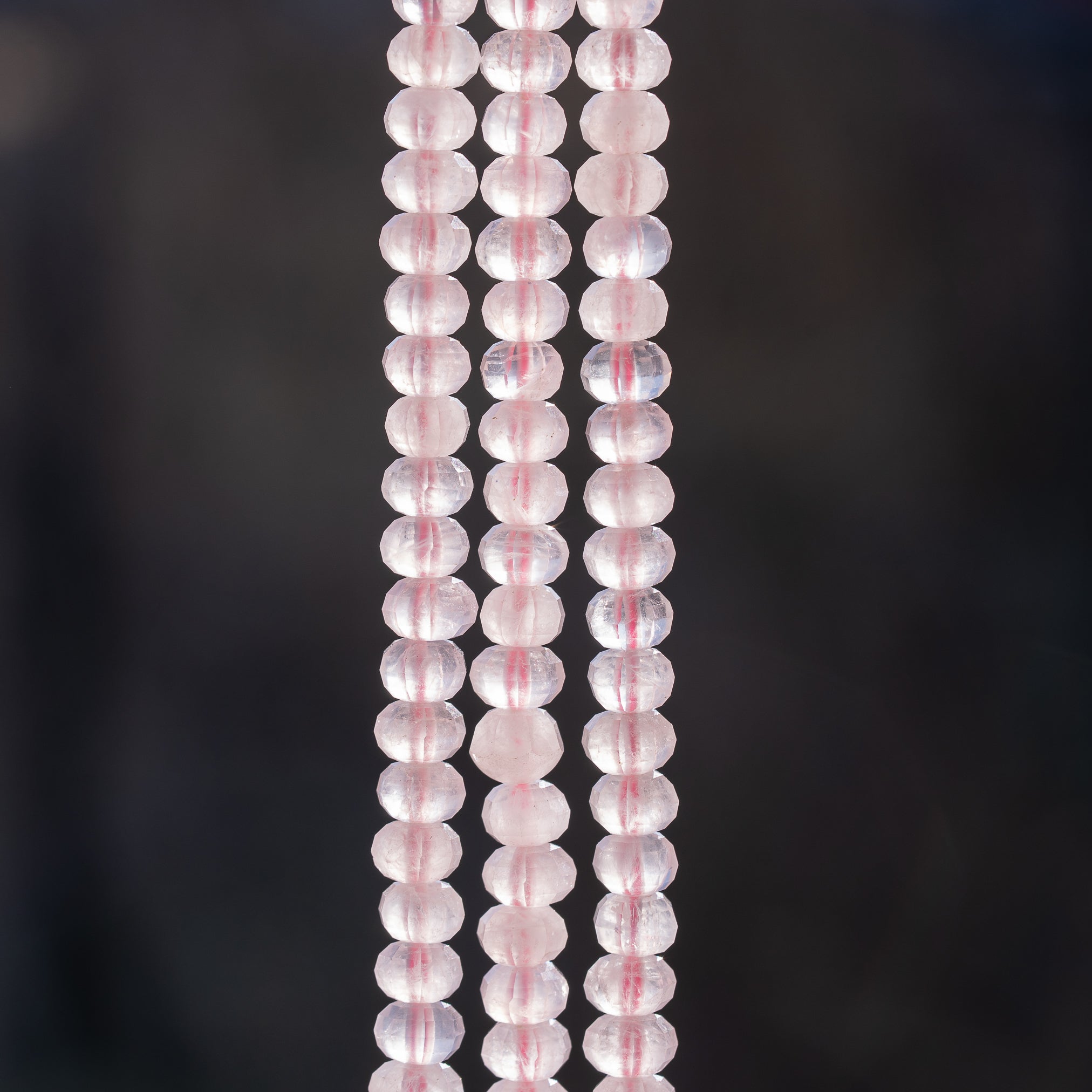 Perles rondelles facettes lanternes/citrouilles de Quartz rose de 8 x 5 mm ( 1/2 rang de env 34 perles )