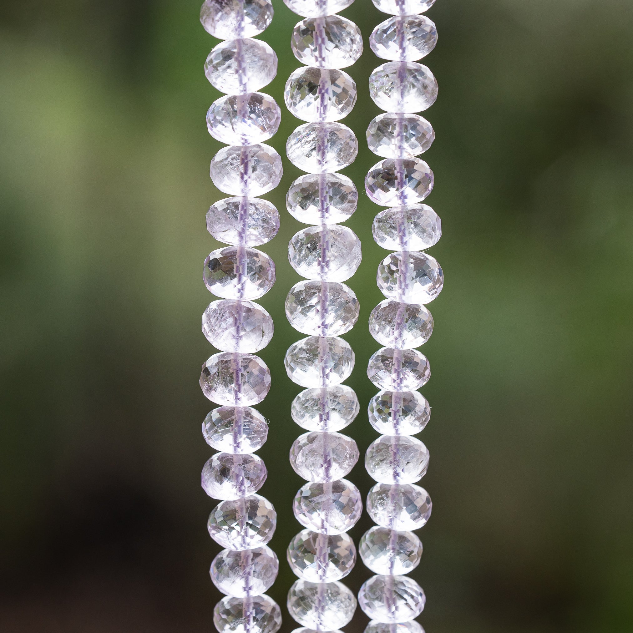 Perles rondelles facettes en Améthyste lilas de 8 à 9 mm au choix ( lot de 2 perles )