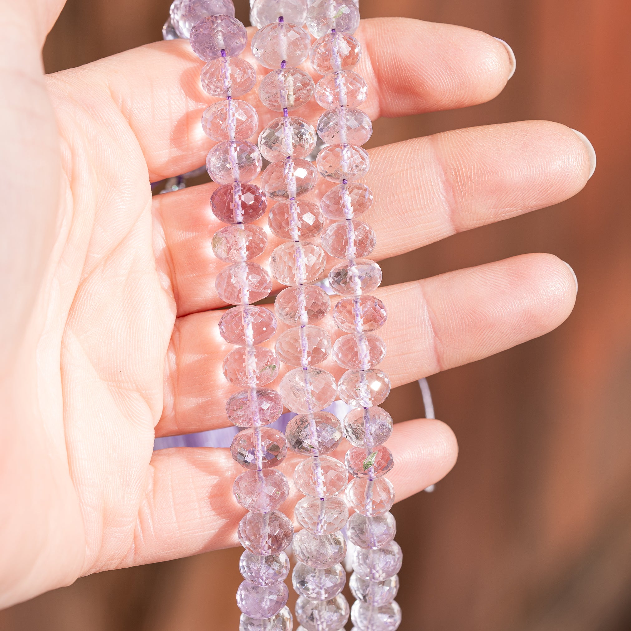 Perles rondelles facettes en Améthyste lilas de 8 à 9 mm au choix ( lot de 2 perles )