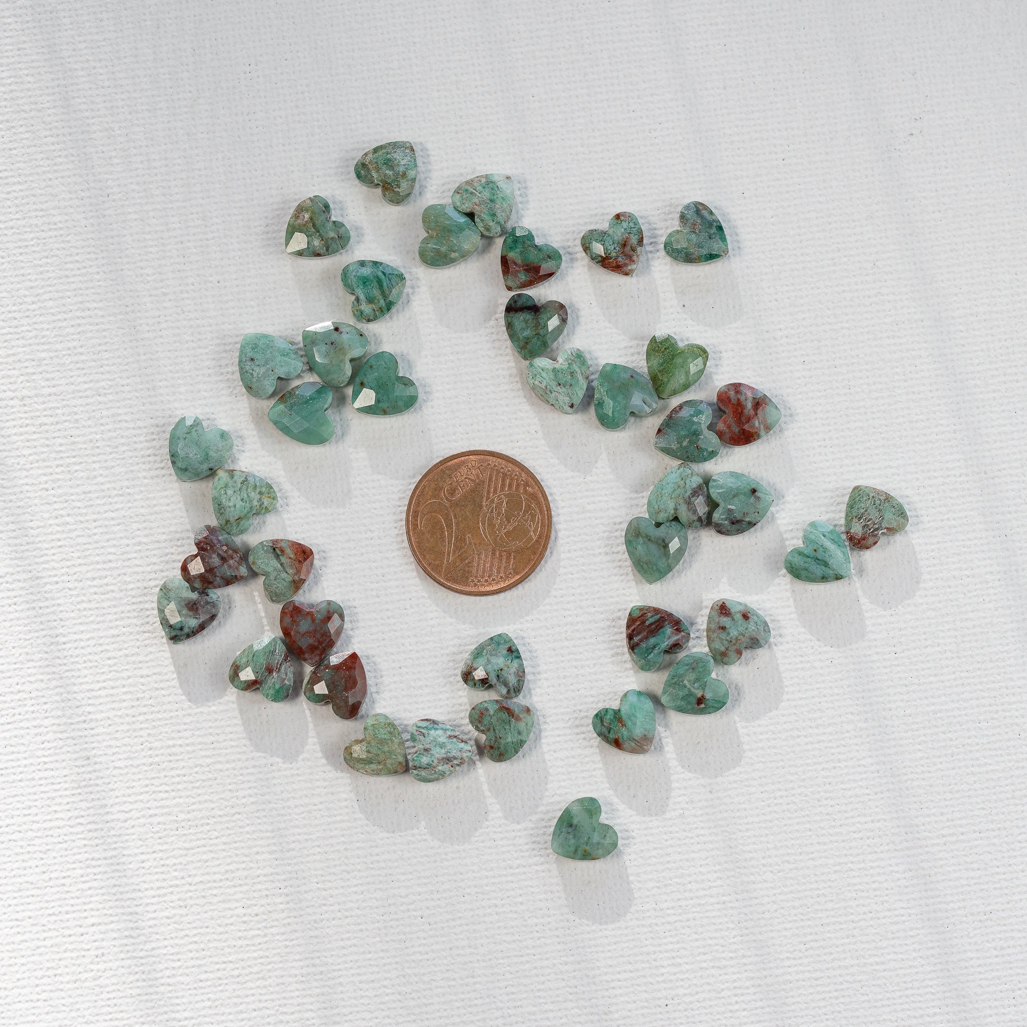Perles coeur facettes de Chrysocolle de 8 mm ( lot de 2 perles )