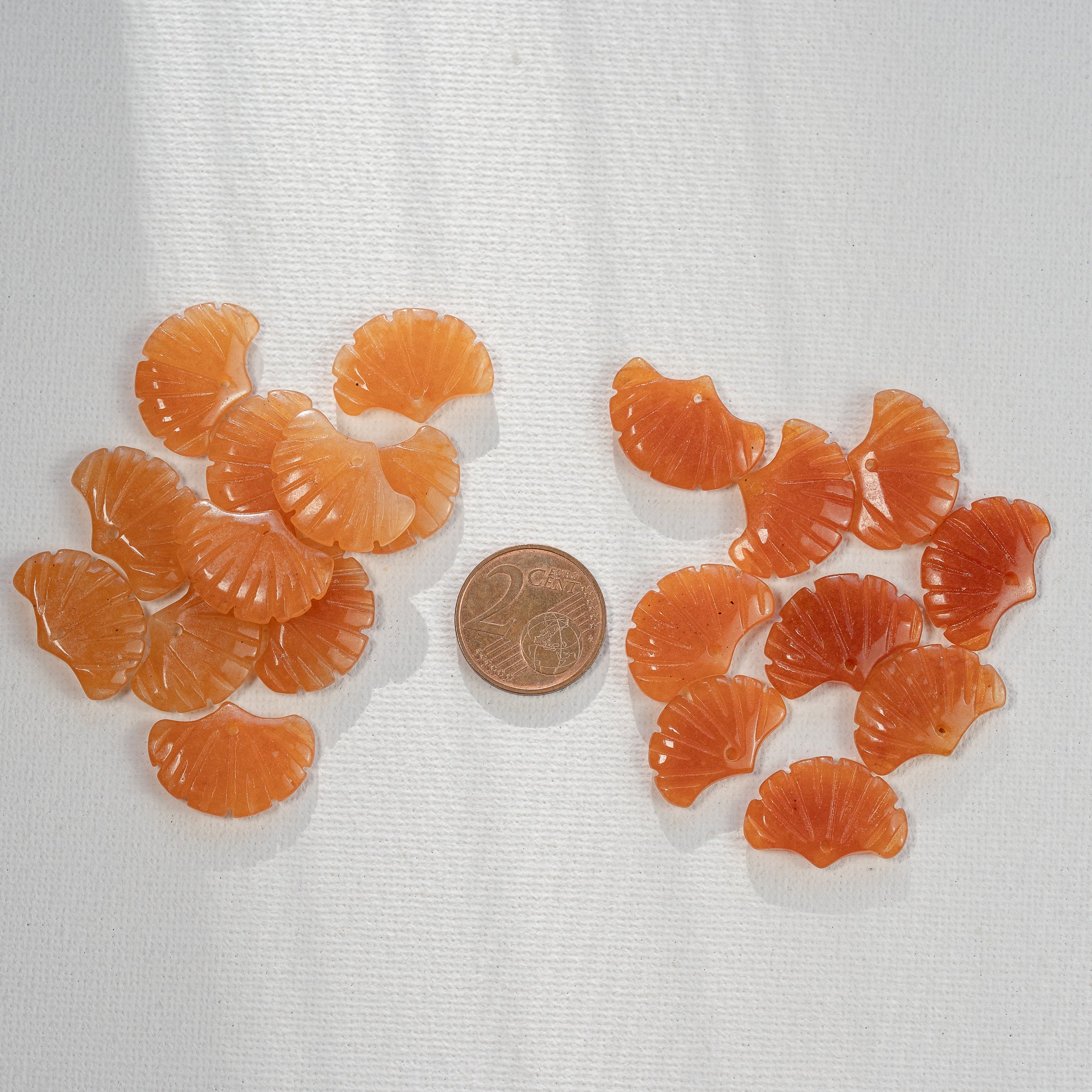 Pendentif feuille de Ginkgo en Aventurine orange rouge env 20 mm ( à l&