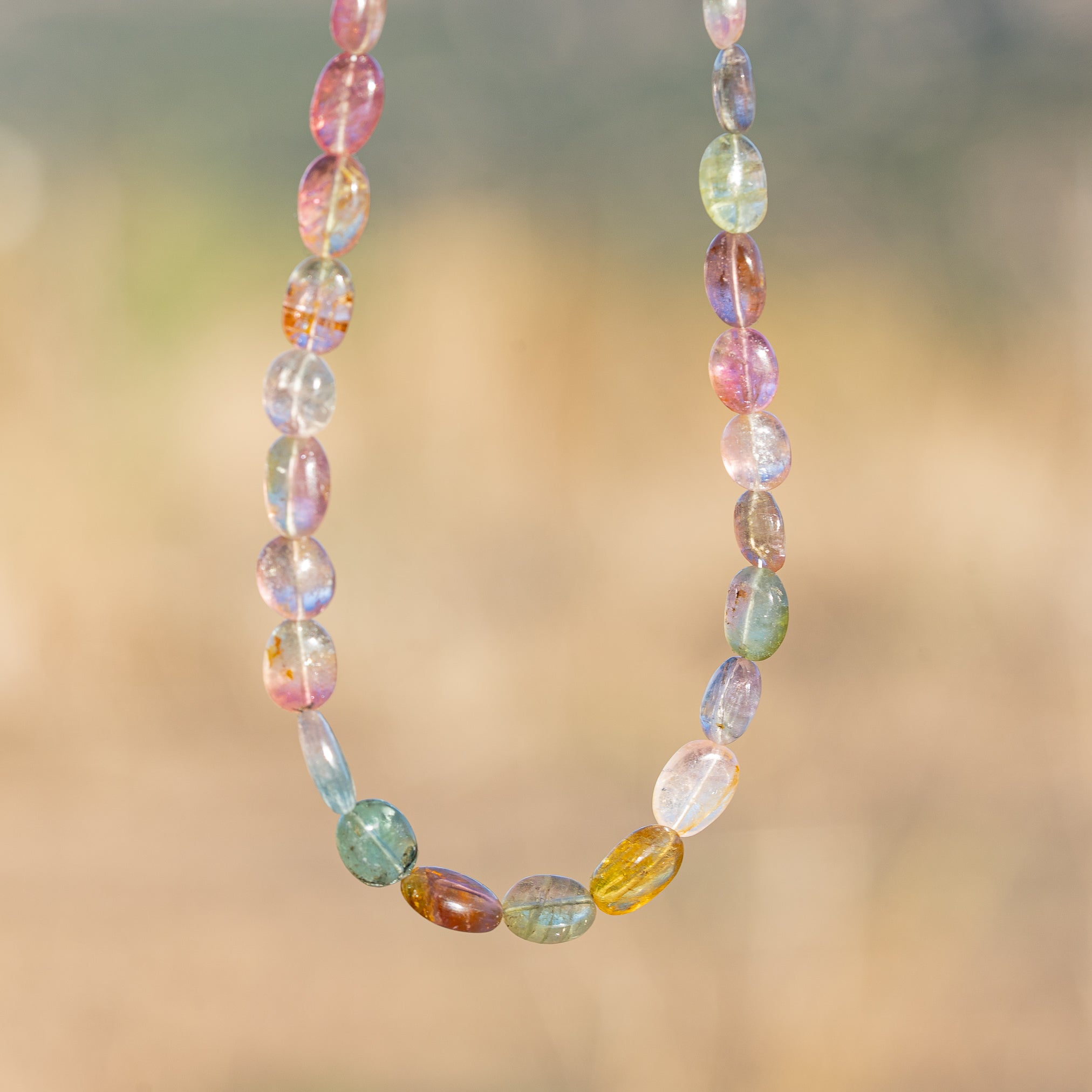Fil de 43 cm de perles ovales lisses de Tourmaline multicolore " qualité wouah " 🌈 de 4/10 mm
