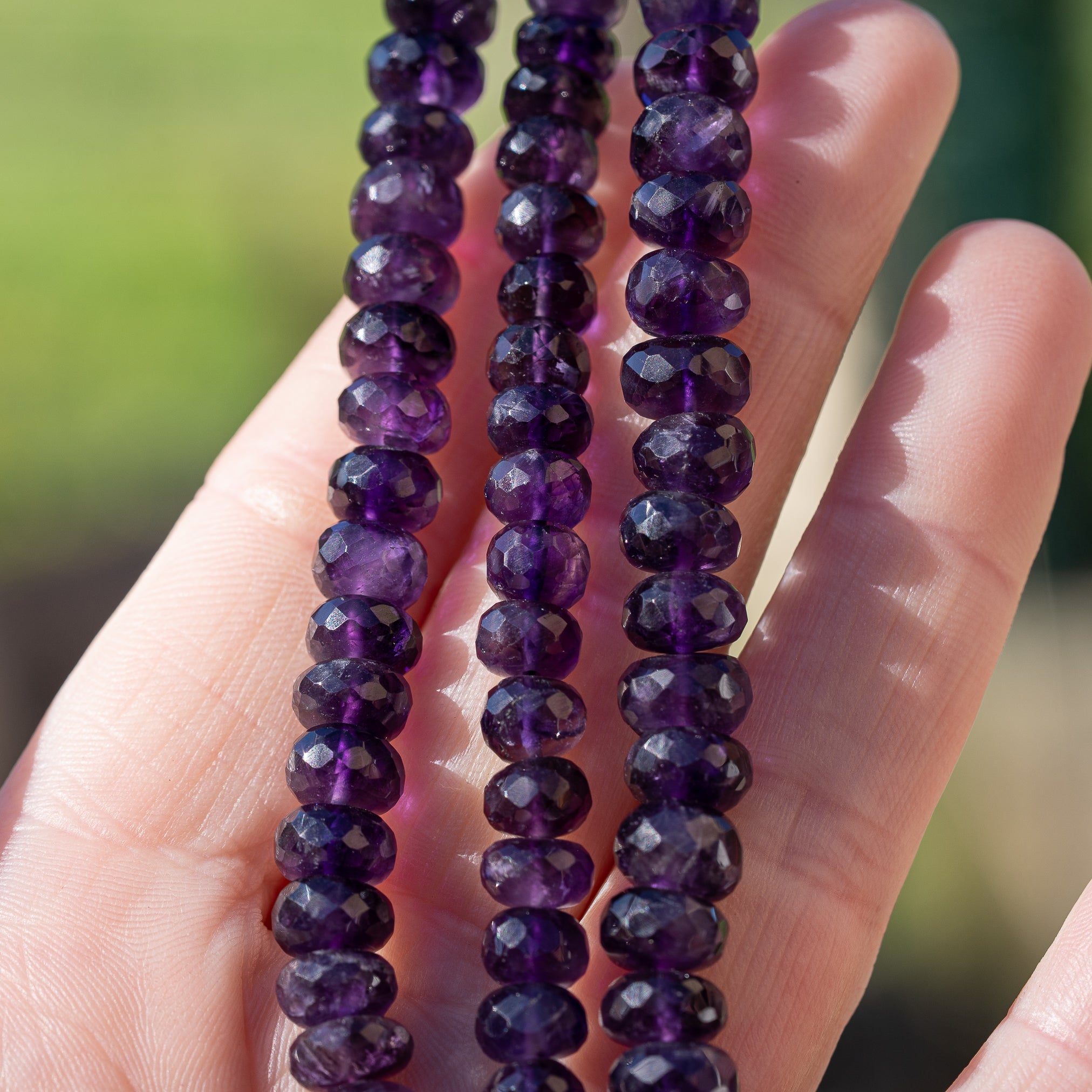 Perles rondelles facettes en Améthyste de 6,5 à 8,5 mm ( lot de 2 )