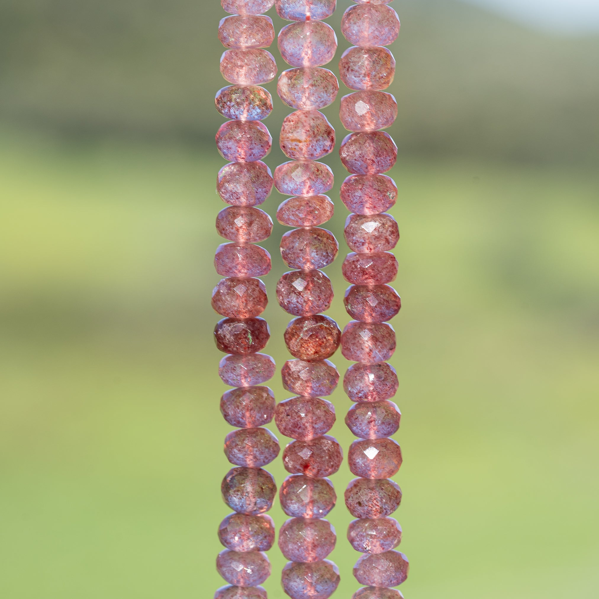 Fil de 25 cm de perles rondelles facettes de Quartz fraise de env 7/8,5 x 4,5/6,5 mm