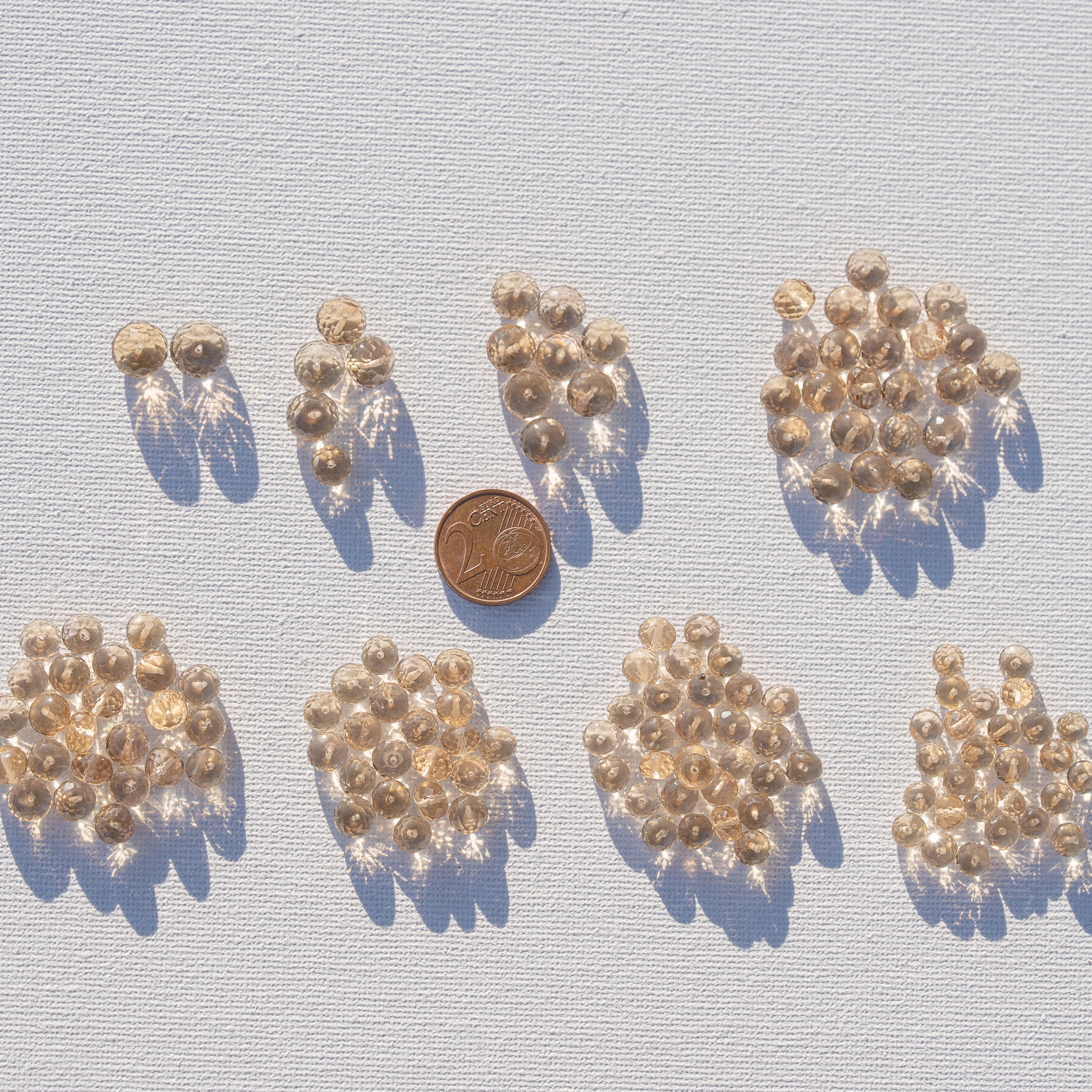 Perles rondelles facettes de Citrine naturelle de env 5,5 à 9 mm ( lot de 2 perles )