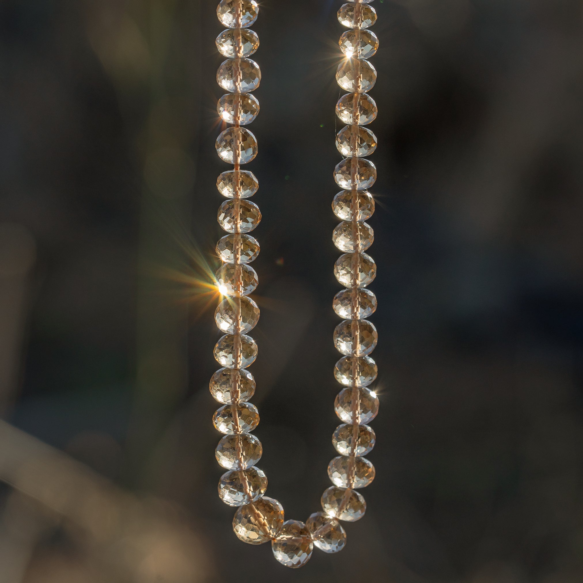 Perles rondelles facettes de Citrine naturelle de env 5,5 à 9 mm ( lot de 2 perles )