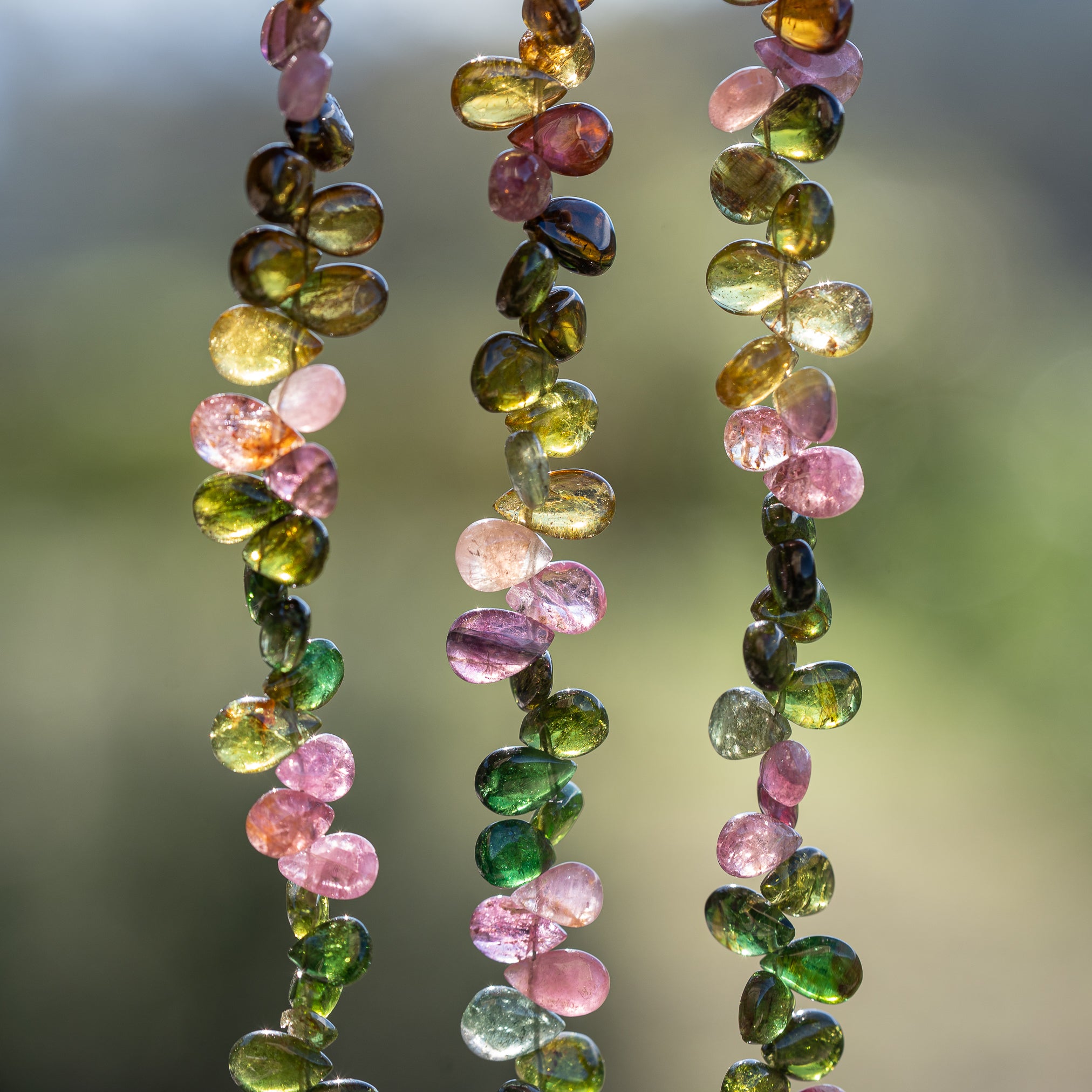 Fil de 20 cm de perles gouttes lisses de Tourmaline multicolore de 6/8 mm au choix