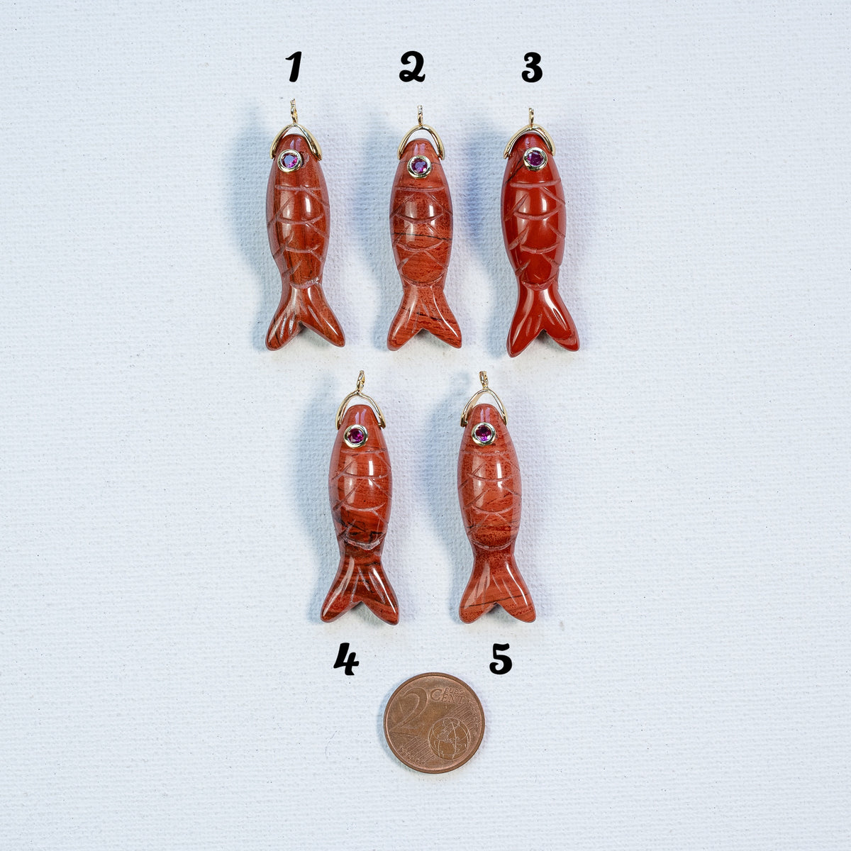 Pendentif poissons en Jaspe rouge, laiton et zirconium rose de 45 mm ( à l&