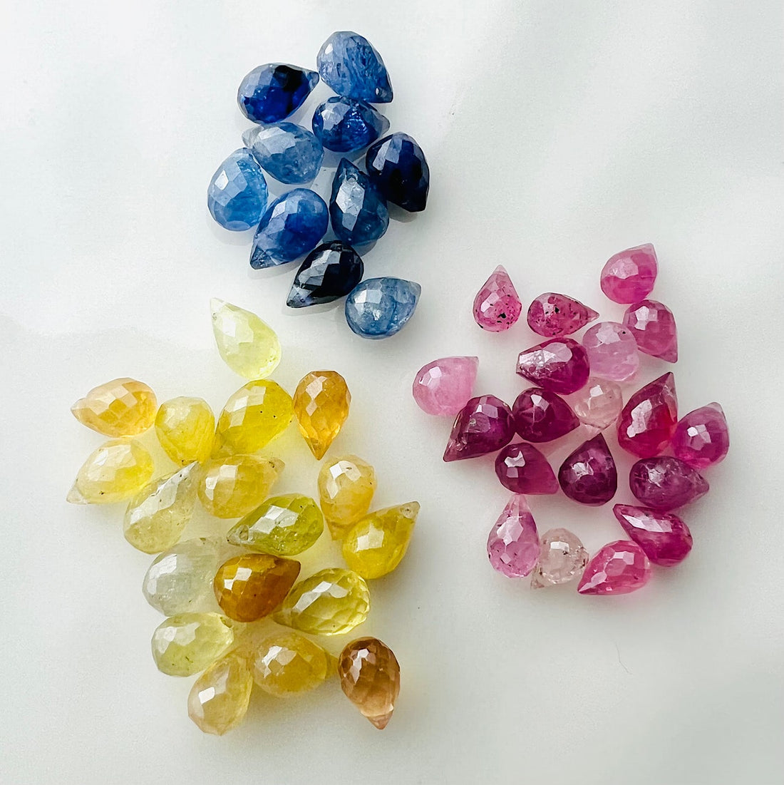 Perles gouttes facettes de Saphir rose/jaune de 6/7 mm ( lot de 2 )