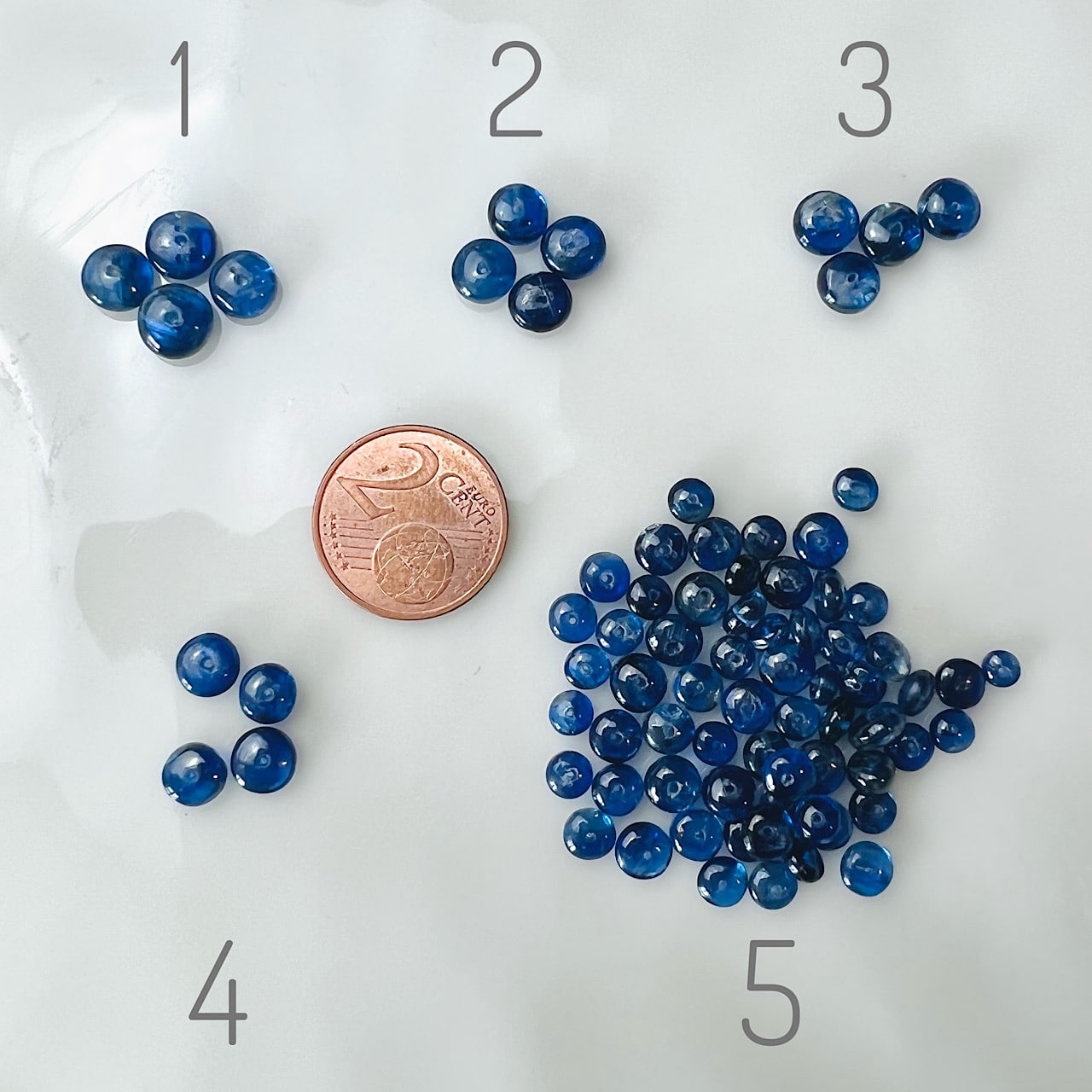 Perles rondelles lisses AA de Cyanite bleue de 3/4 mm ( lot de 4 )