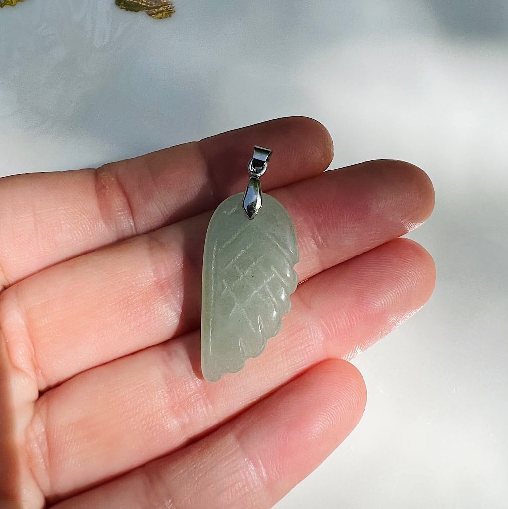 Pendentif aile en Aventurine verte et métal argent de 3 cm