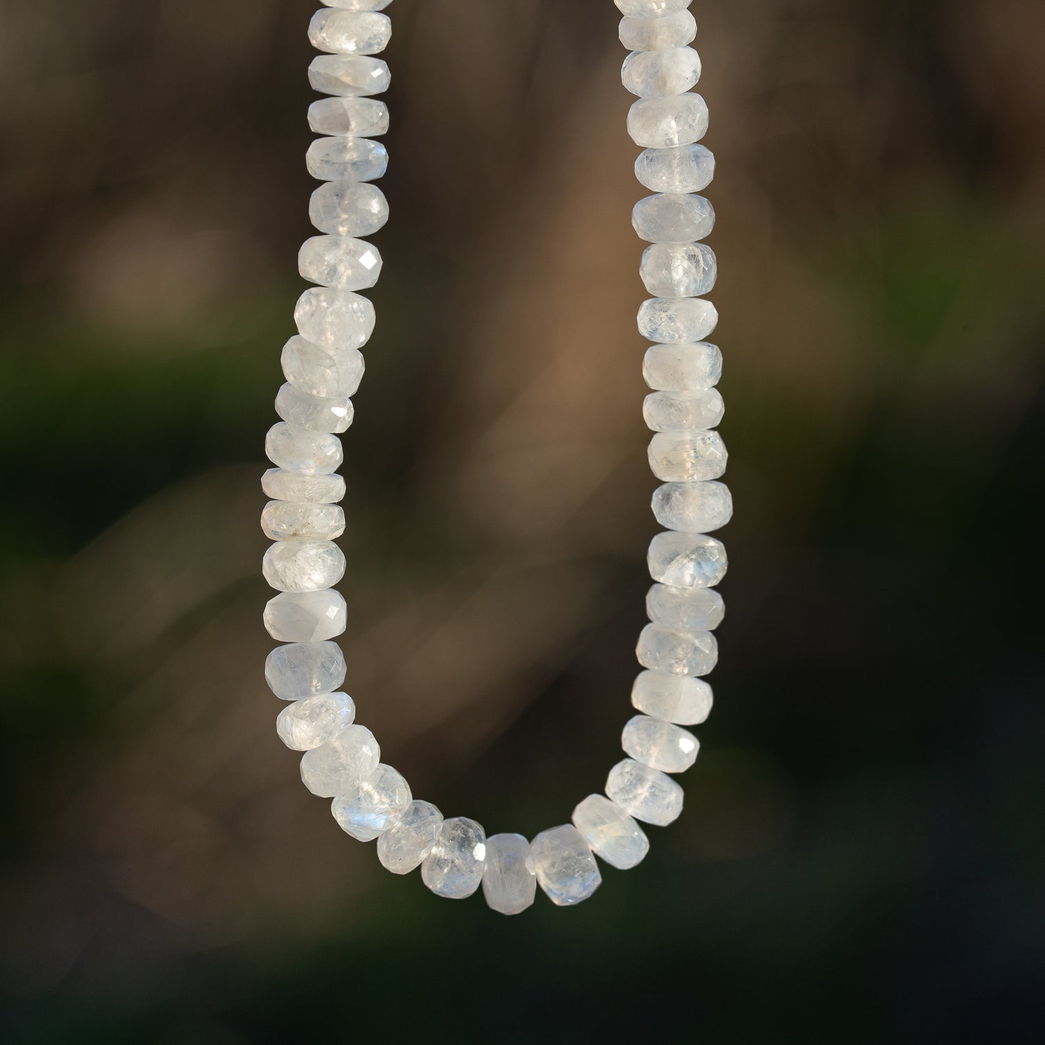 Fils de 35/36 cm de perles rondelles facettes de Labradorite blanche de 7/8 mm