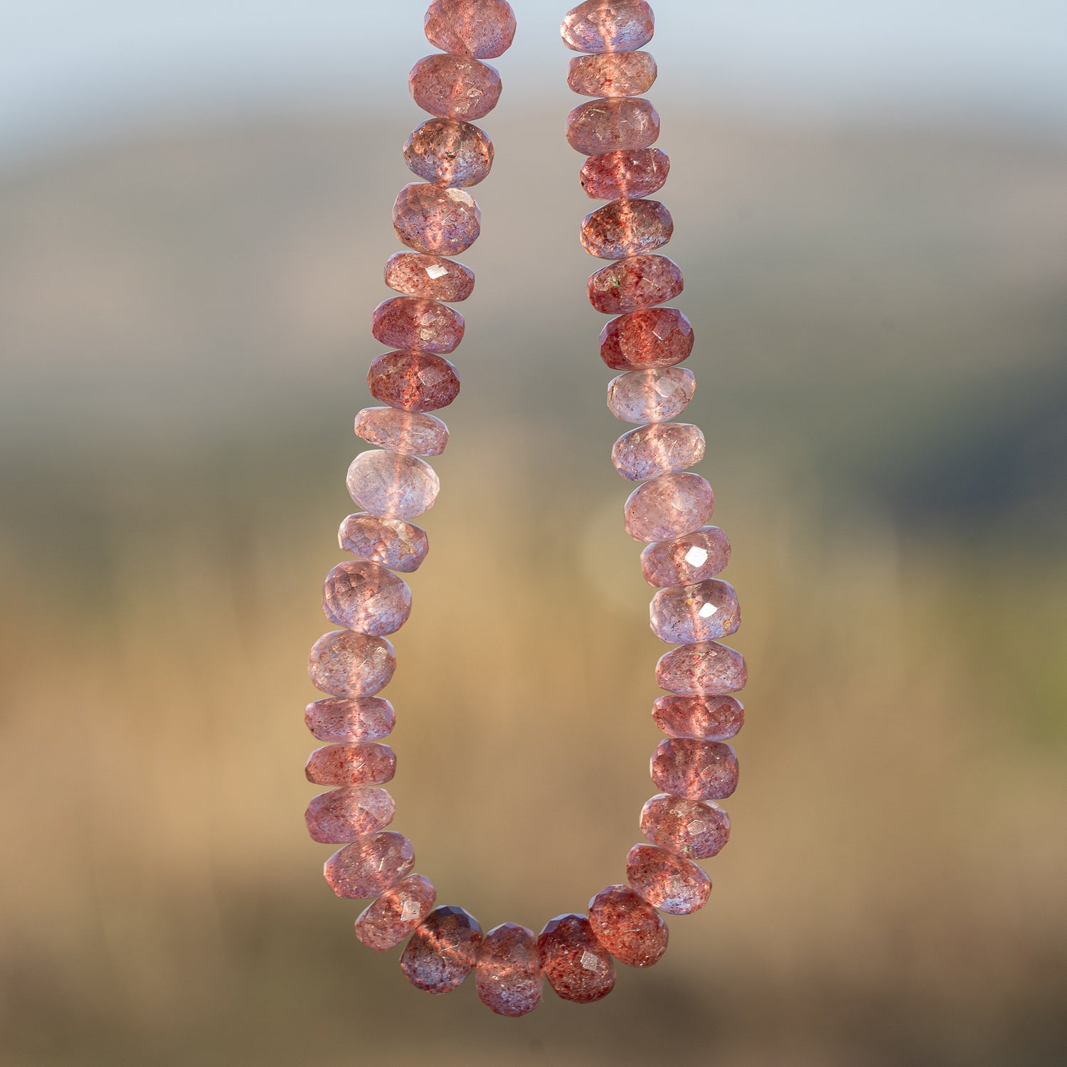 Fil de 25 cm de perles rondelles facettes de Quartz fraise de env 7/8,5 x 4,5/6,5 mm