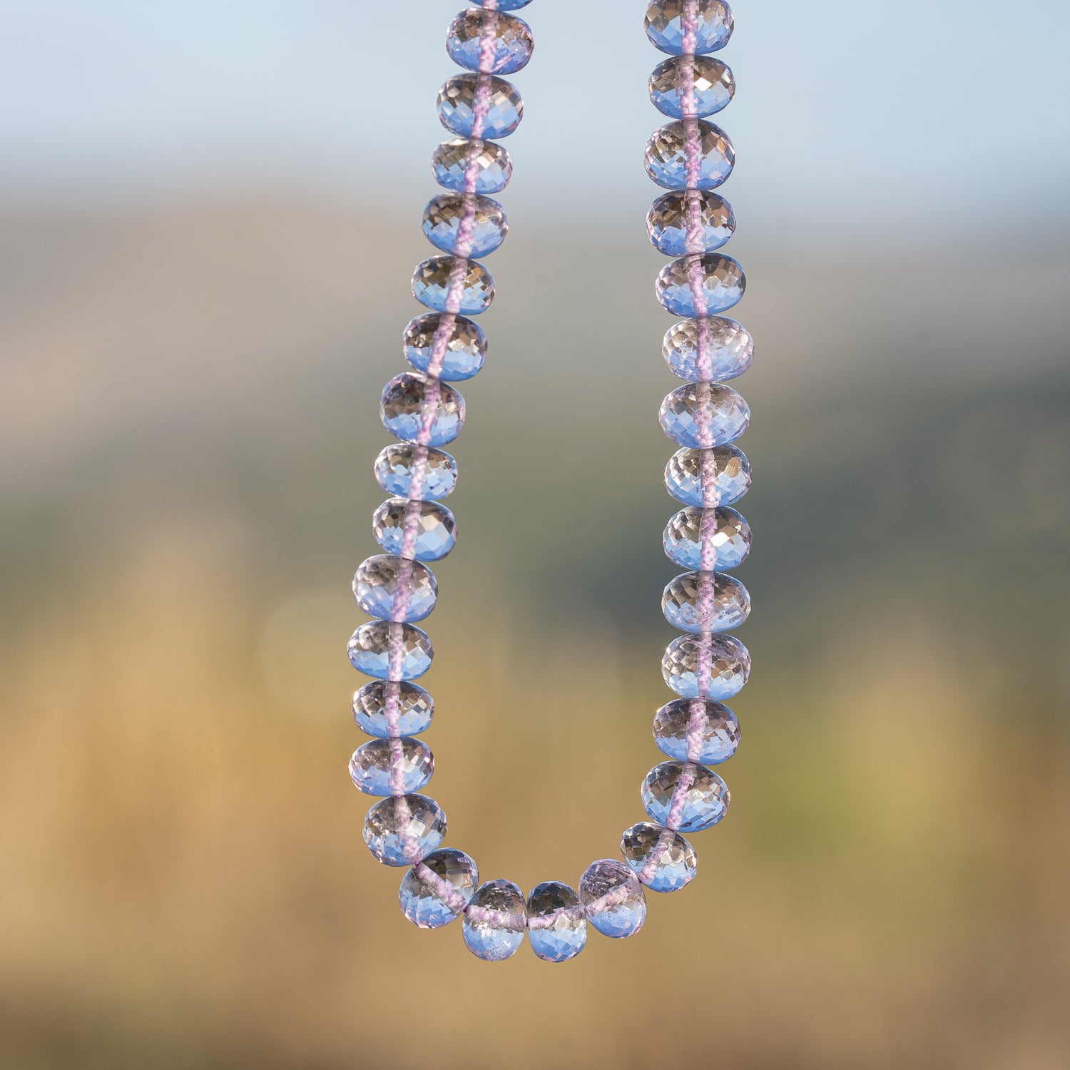 Perles rondelles facettes en Améthyste lilas de 8 à 9 mm au choix ( lot de 2 perles )