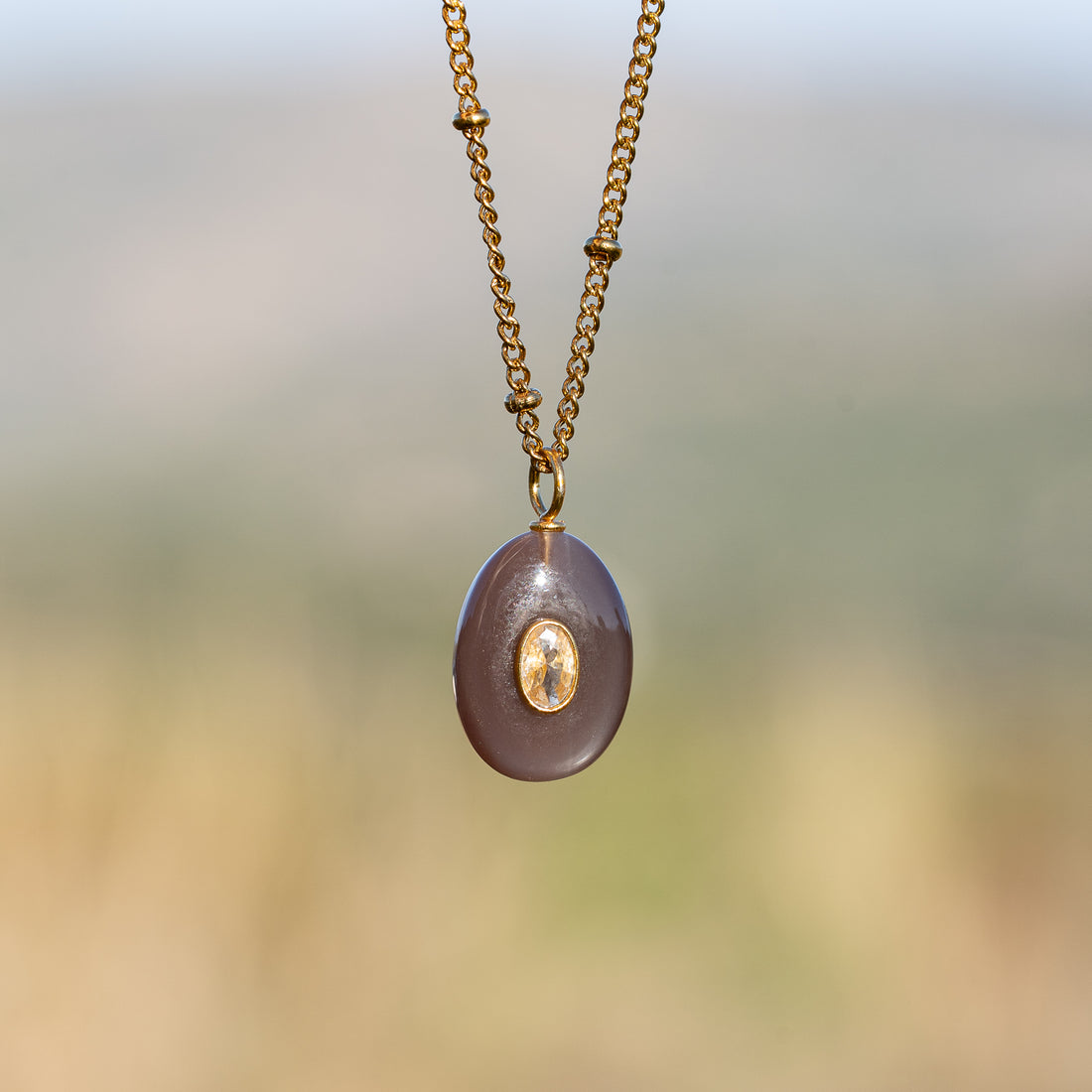 Les charms gouttes &quot; Nidhih &quot; en Pierre de lune chocolat, zirconium et argent 925 plaqué or de 24 mm ( à l&