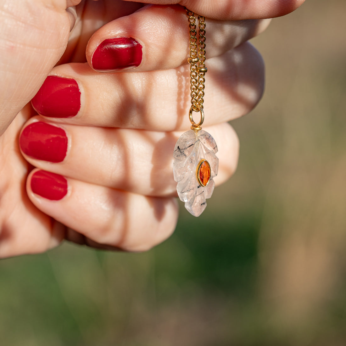 Les feuilles &quot; Nidhih &quot; en Quartz Tourmaliné, zirconium et argent 925 plaqué or de env 26 mm ( à l&