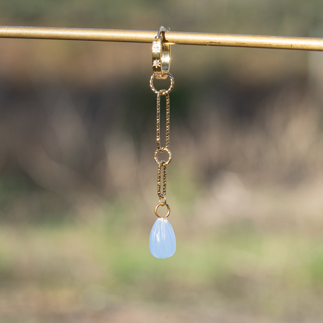 Les petits charms gouttes melon &quot; Nidhih &quot; en Calcédoine et argent 925 plaqué or de 17 mm ( à l&