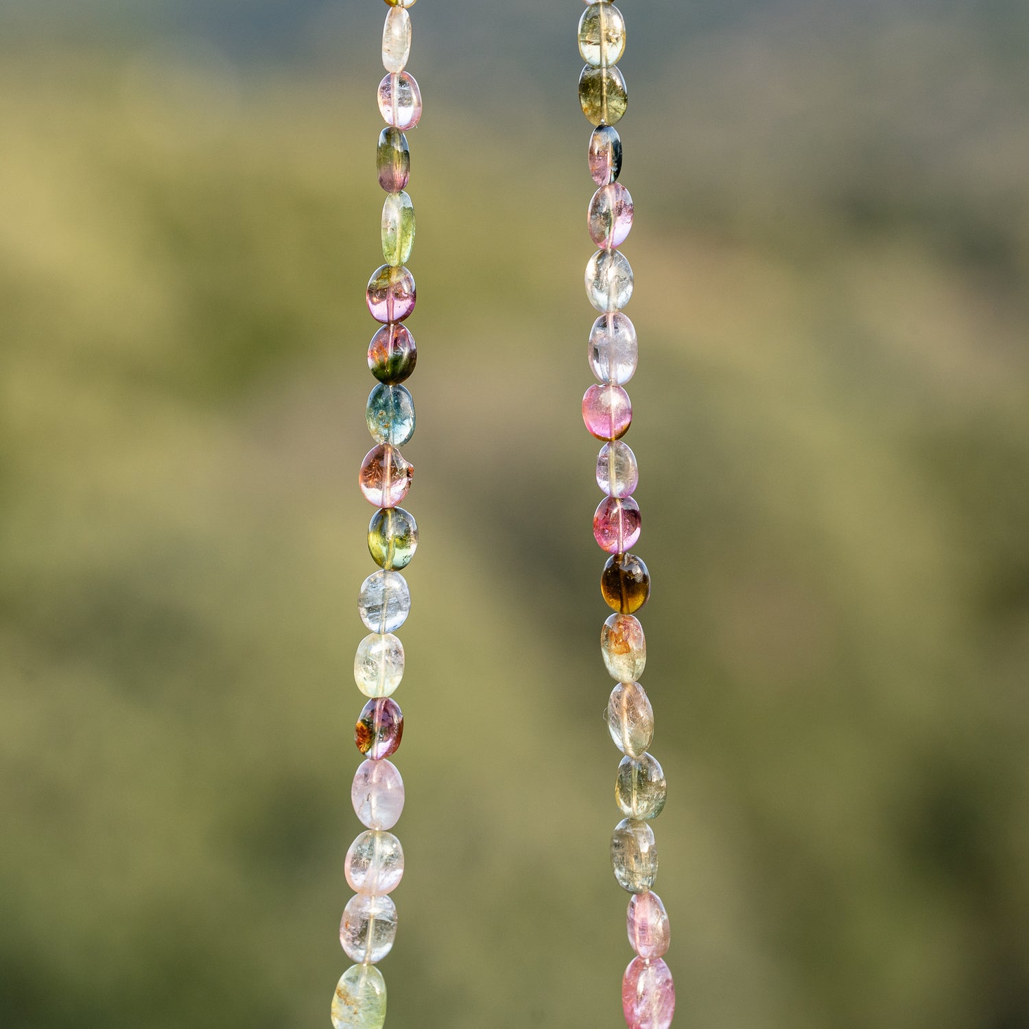 Fil de 43 cm de perles ovales lisses de Tourmaline multicolore &quot; qualité wouah &quot; 🌈 de 4/9 mm ( fil 6 )