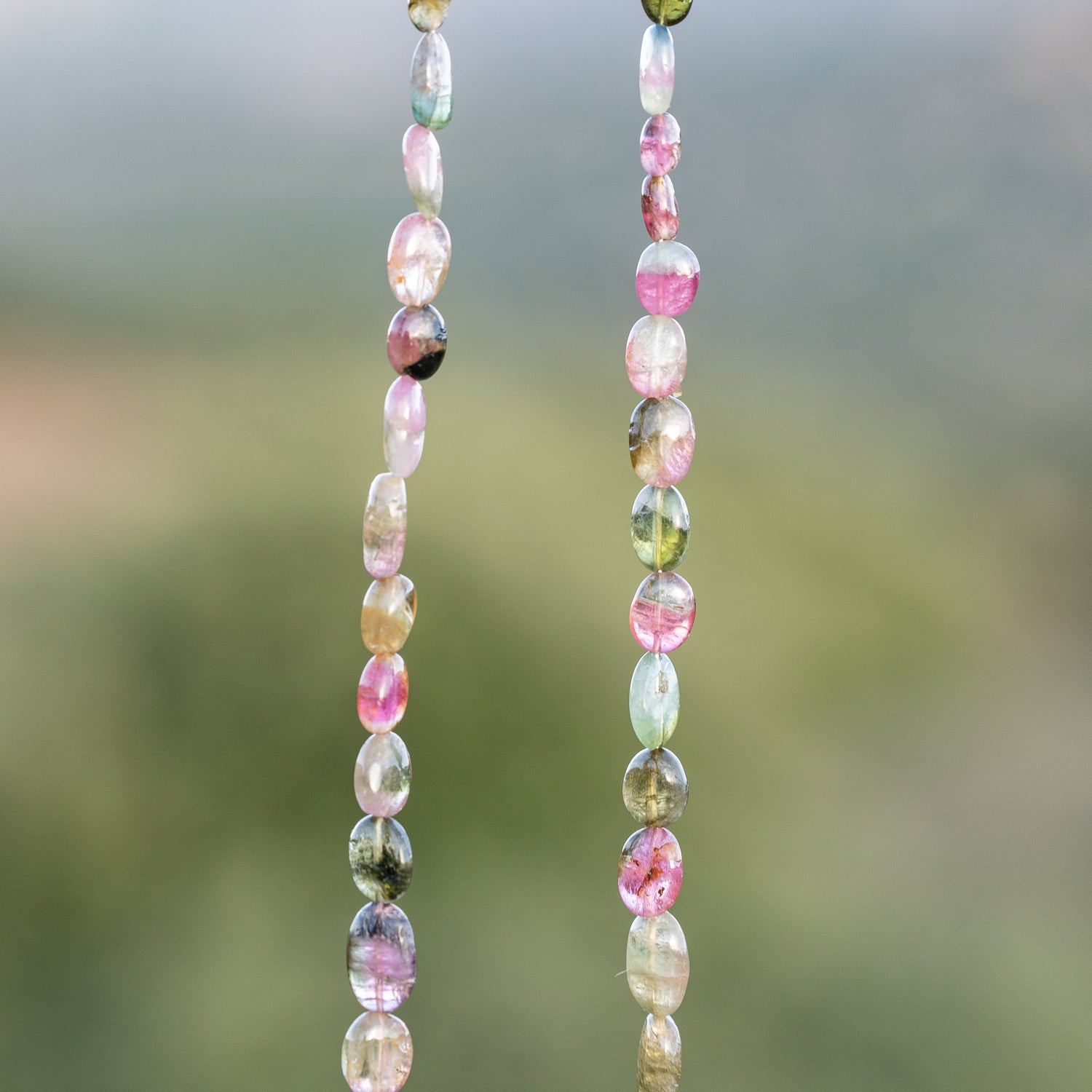 Fil de 43 cm de perles ovales lisses de Tourmaline multicolore &quot; qualité wouah &quot; 🌈 de 4/10 mm ( fil 11 )
