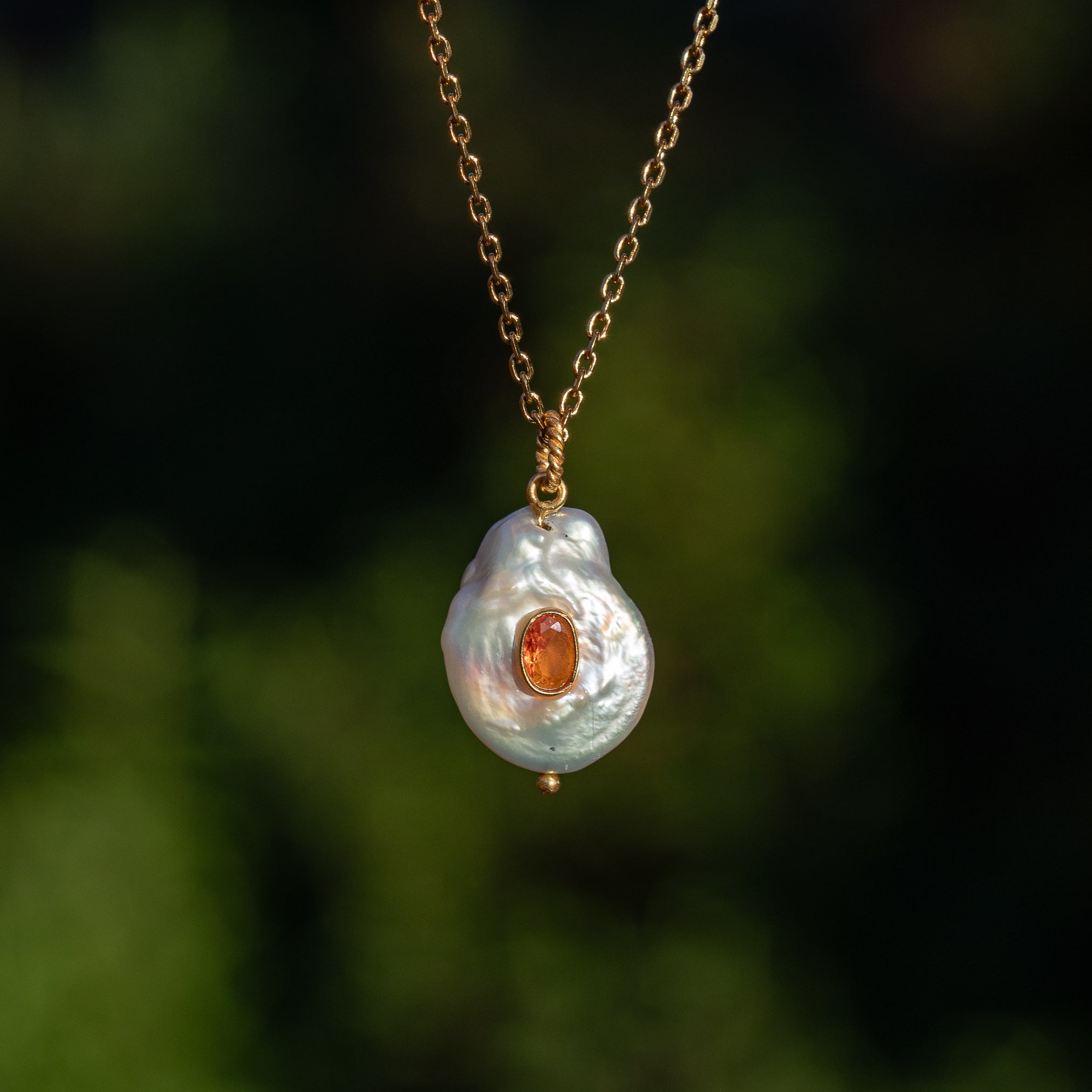 Les charms  &quot; Nidhih &quot; en perles d&