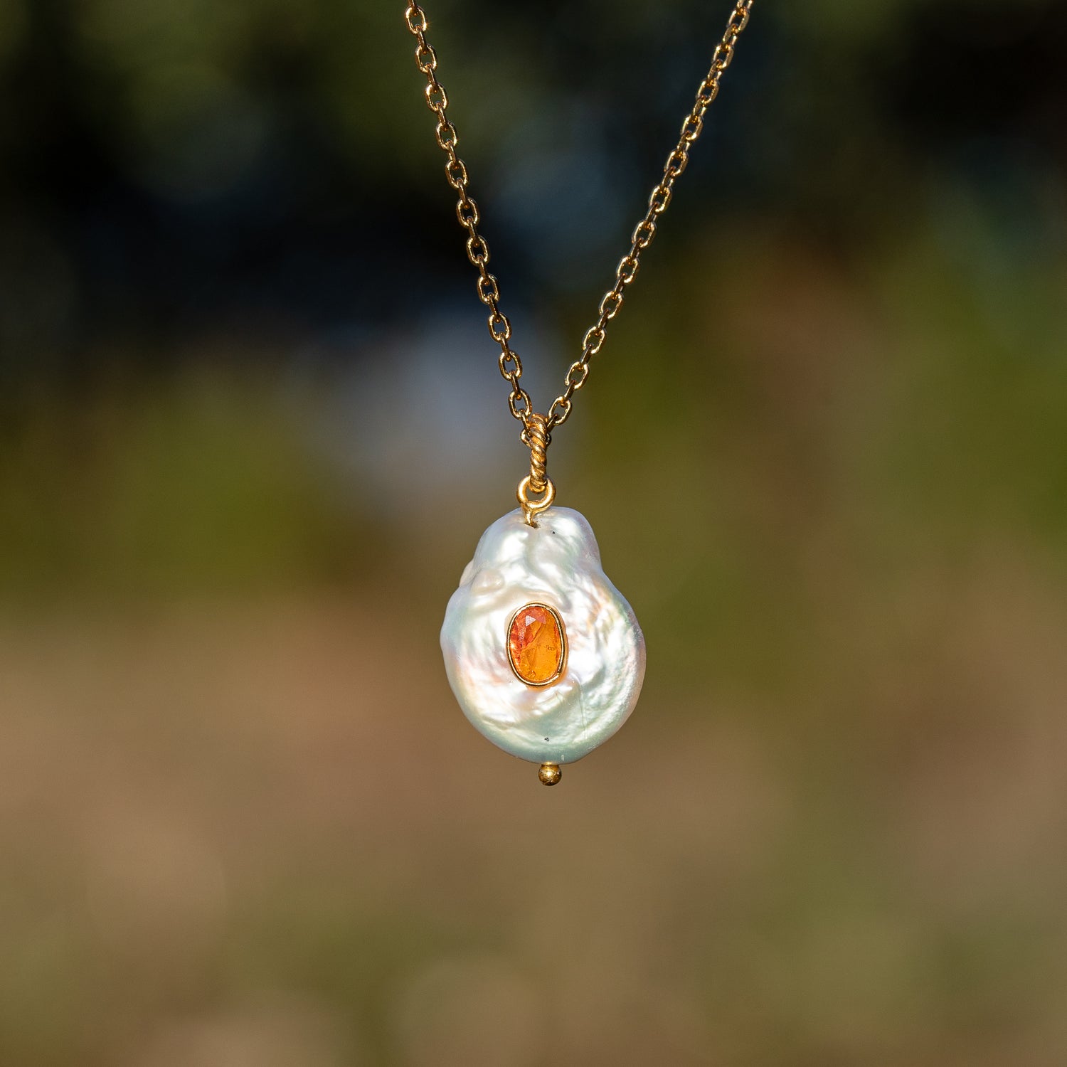 Les charms  &quot; Nidhih &quot; en perles d&