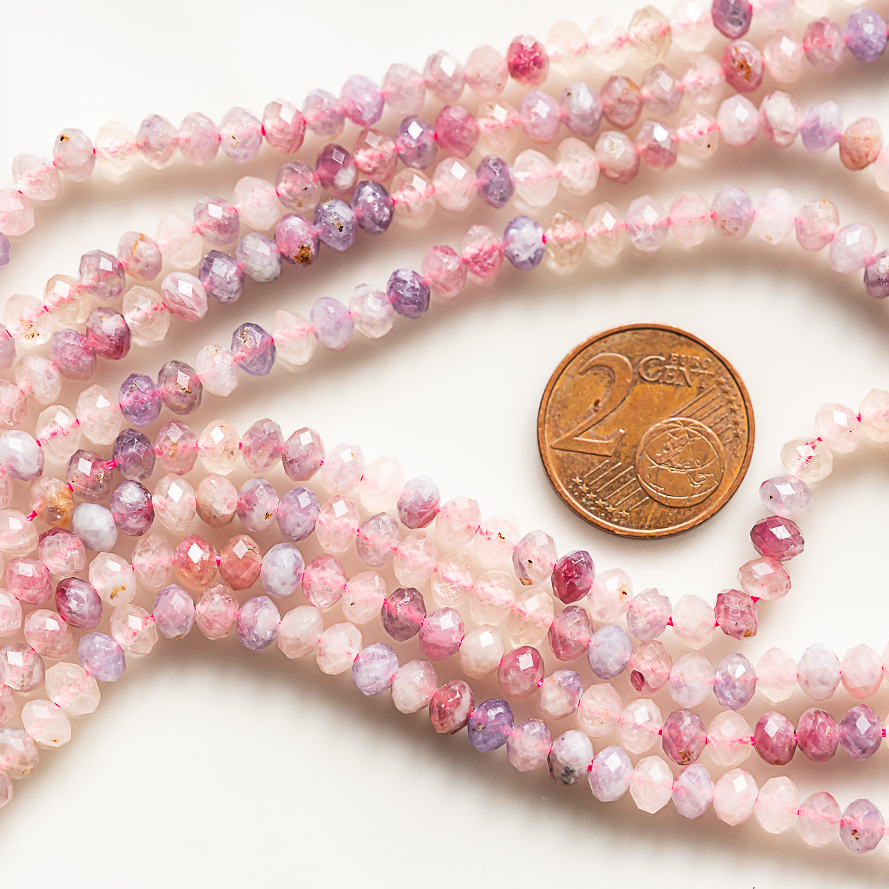 Perles rondelles facettes de Tourmaline rose de 5 x 3,5 mm ( rang de env 105 perles )