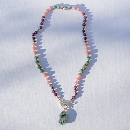 Kit collier noué " love" 🩷 en Rubis, Rhodochrosite et Rubis dans Fuchite, à vous de créer ! ✨