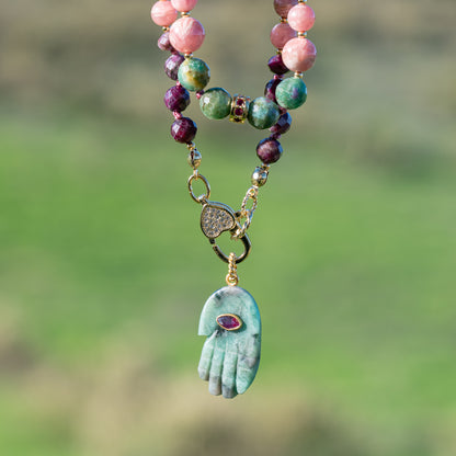 Kit collier noué " love" 🩷 en Rubis, Rhodochrosite et Rubis dans Fuchite, à vous de créer ! ✨