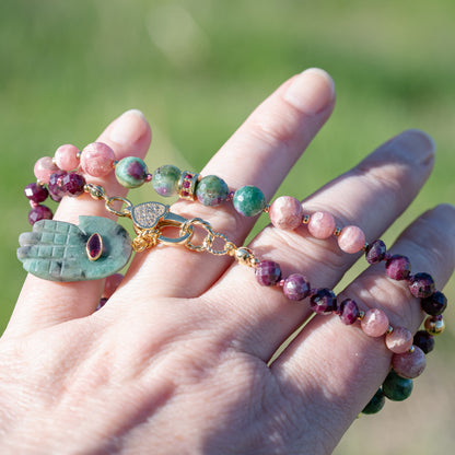 Kit collier noué " love" 🩷 en Rubis, Rhodochrosite et Rubis dans Fuchite, à vous de créer ! ✨