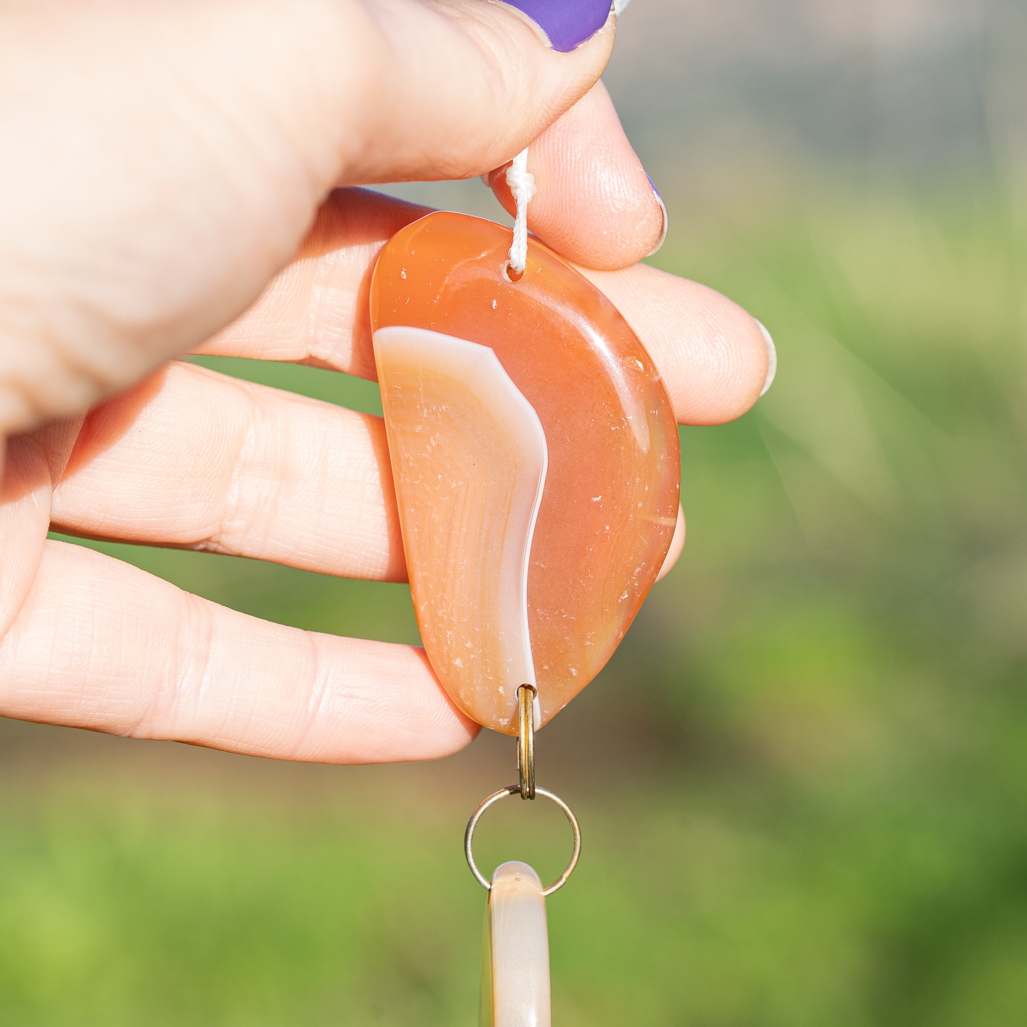 Grandes perles de différentes formes en Agate de env 50/60 mm avec 2 trous ( à l&