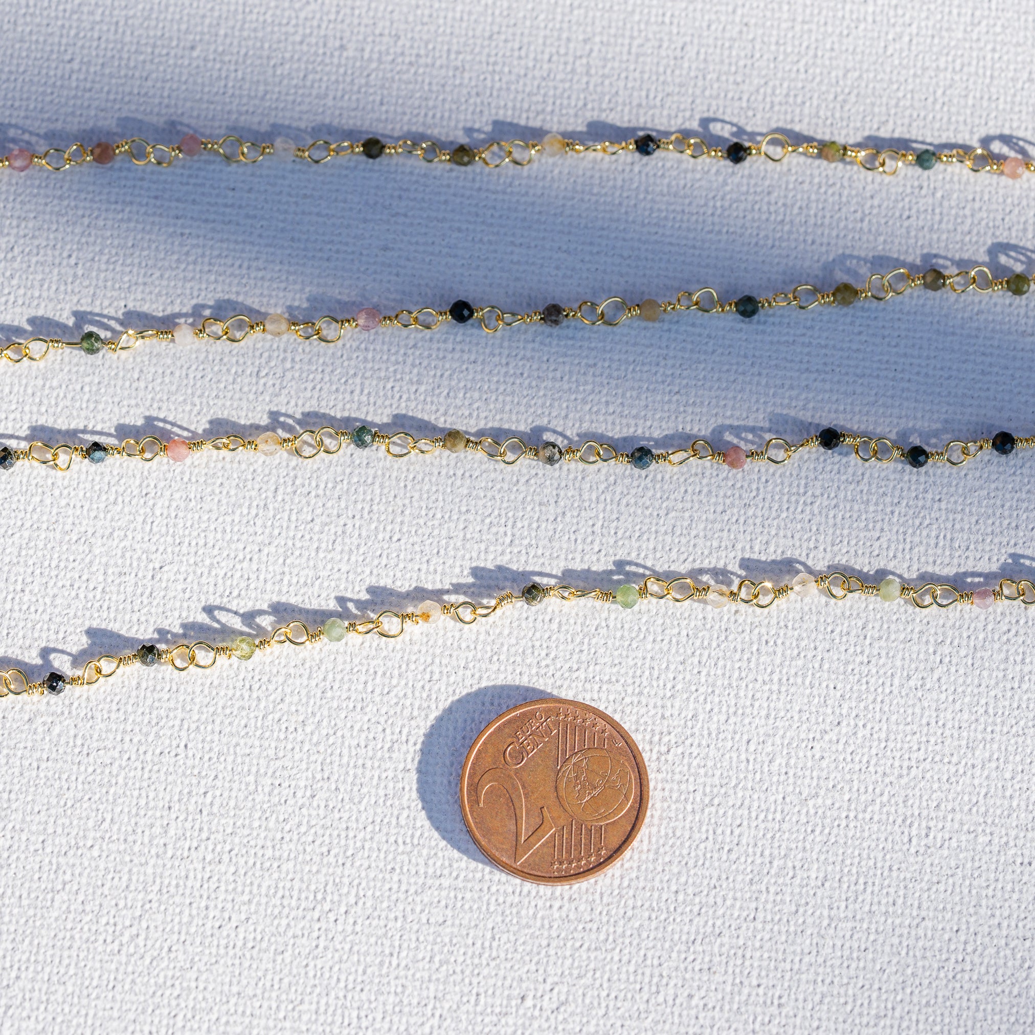 Chaine maille chapelet avec perles de Tourmaline en laiton doré ( vendue par 50 cm )