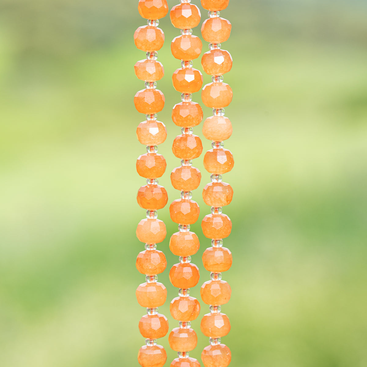 Perles rondelles facettes en Aventurine orange de env 7,5 x 6/6,5 mm ( rang de env 46 perles )