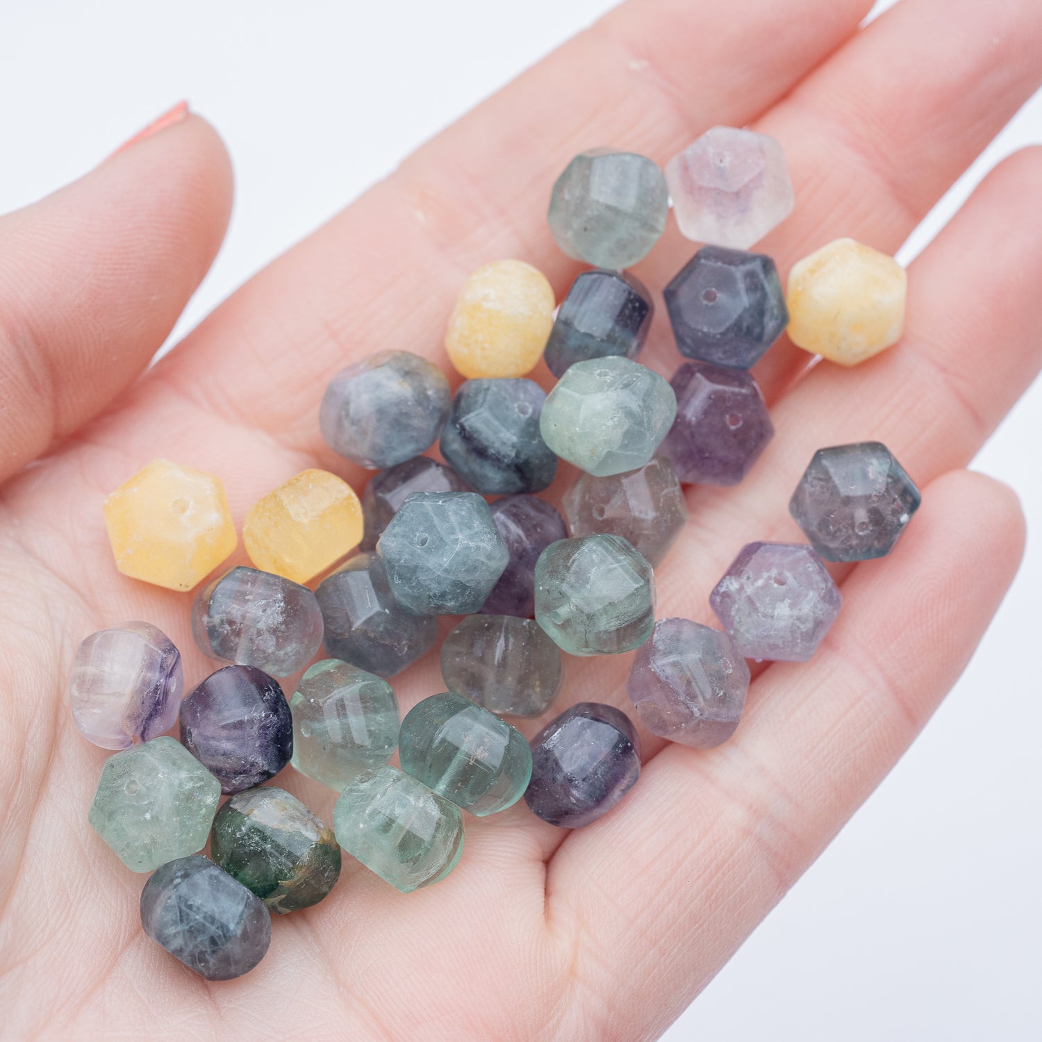 Perles lanternes lisses de Fluorite multicolore de 10 x 7/8 mm ( lot de 6 perles )