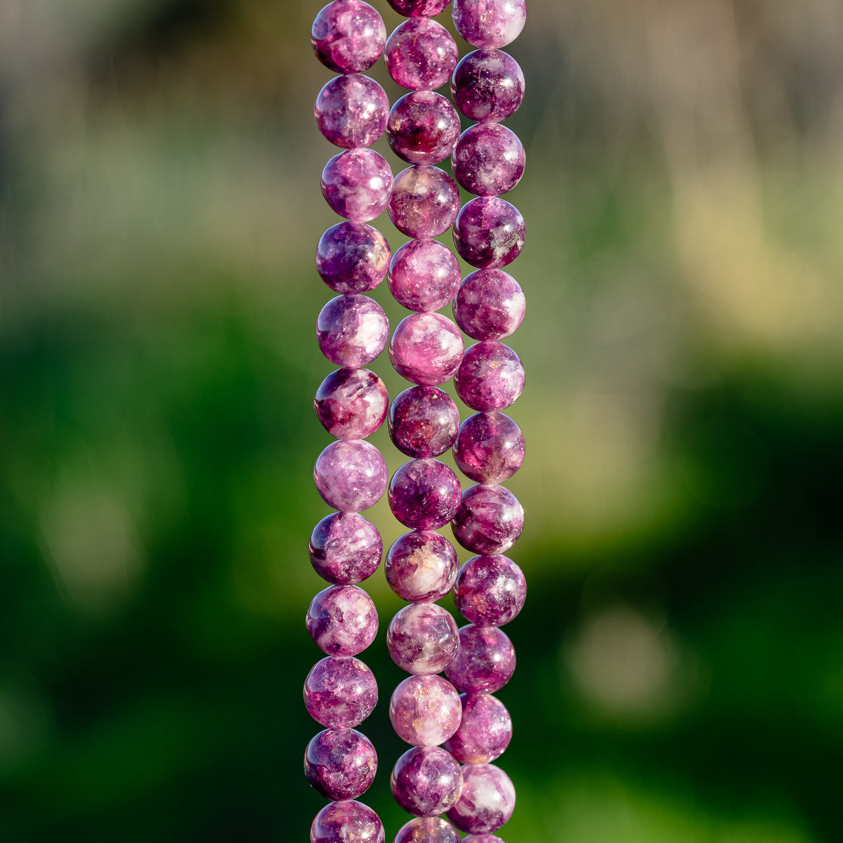 Perles rondes lisses de Lépidolite AA de 8,8 mm ( Lot de 6 ou 1/2 rang )