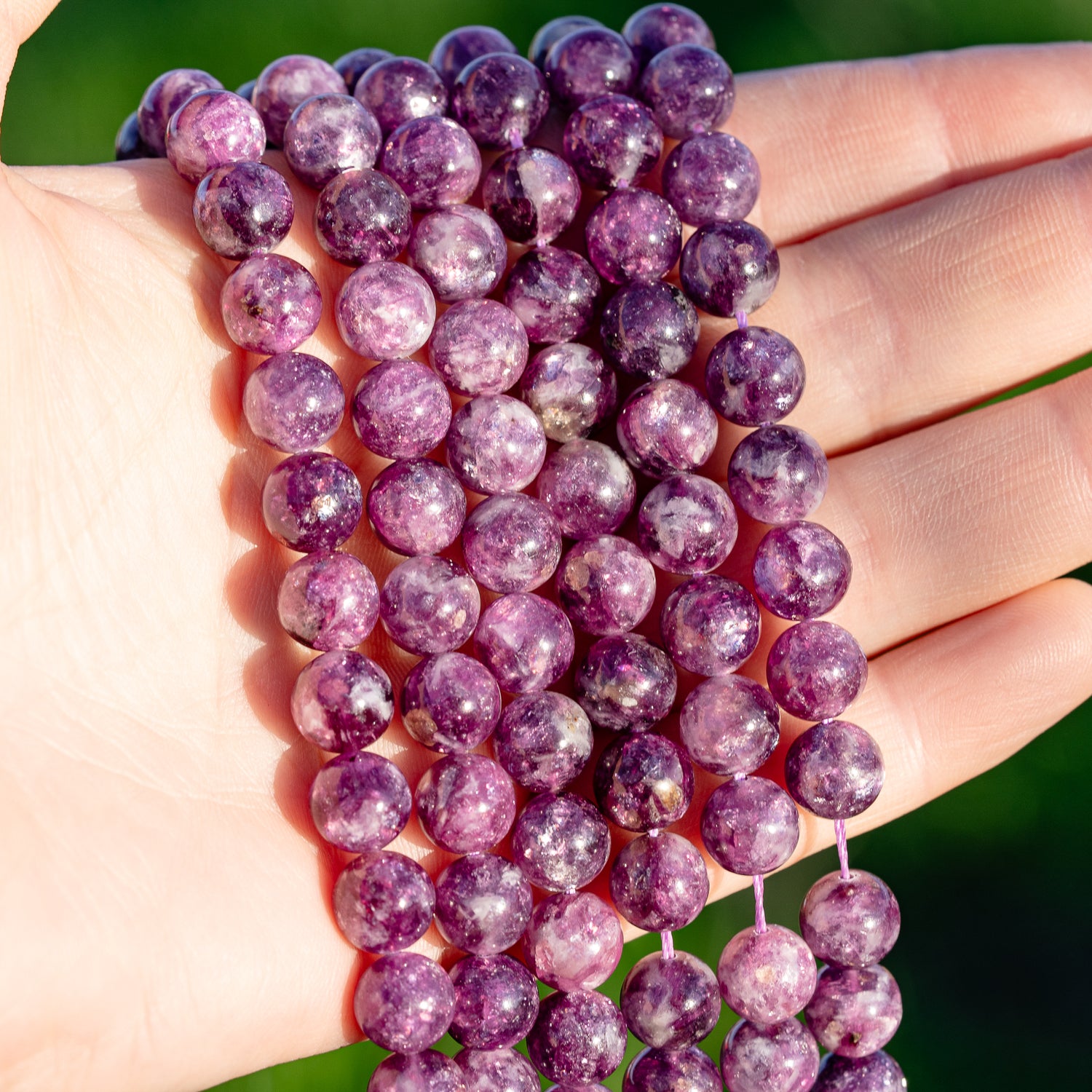 Perles rondes lisses de Lépidolite AA de 8,5 mm ( Lot de 6 ou 1/2 rang )