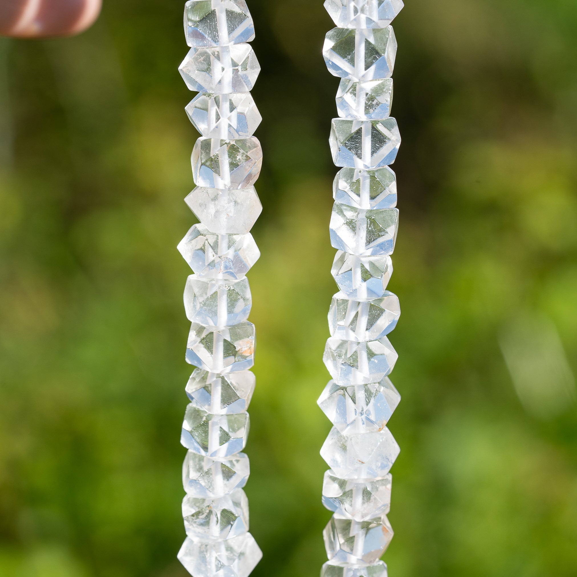 Perles pépites rondelles facettes de cristal de roche de env 9/10 mm ( lot de 4 perles )