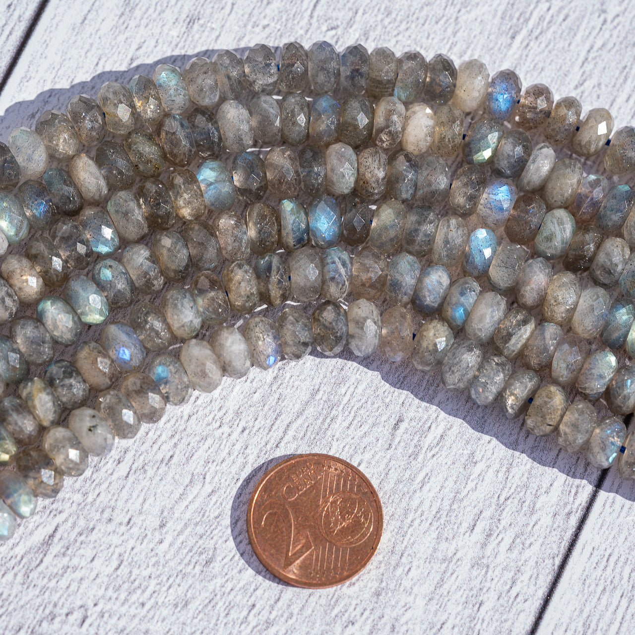 Perles rondelles facettes de Labradorite de 7/8 x 4/5 mm ( 1/2 rang de env 45 perles )