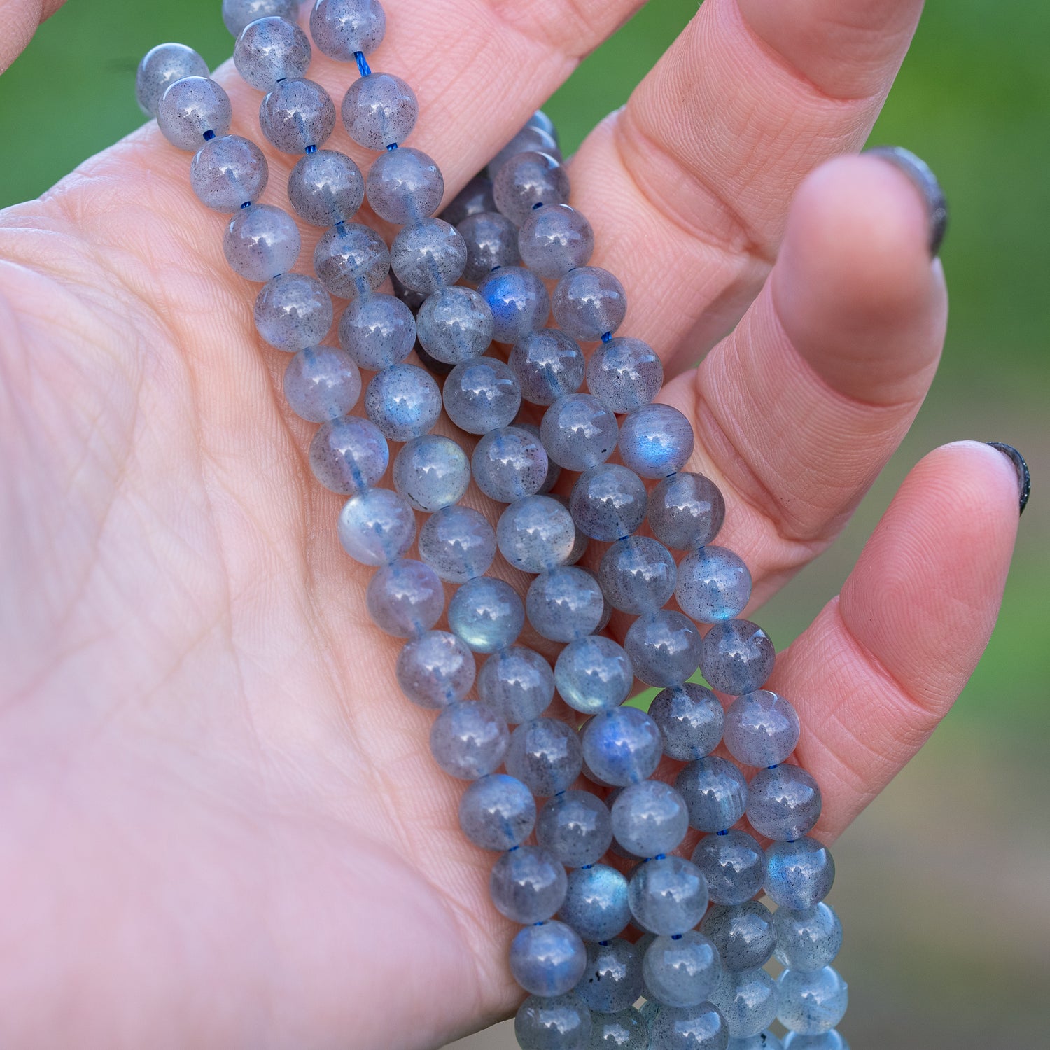 Perles rondes lisses de Labradorite de 6 ou 6,5 mm ( rang de env 60/64 perles )