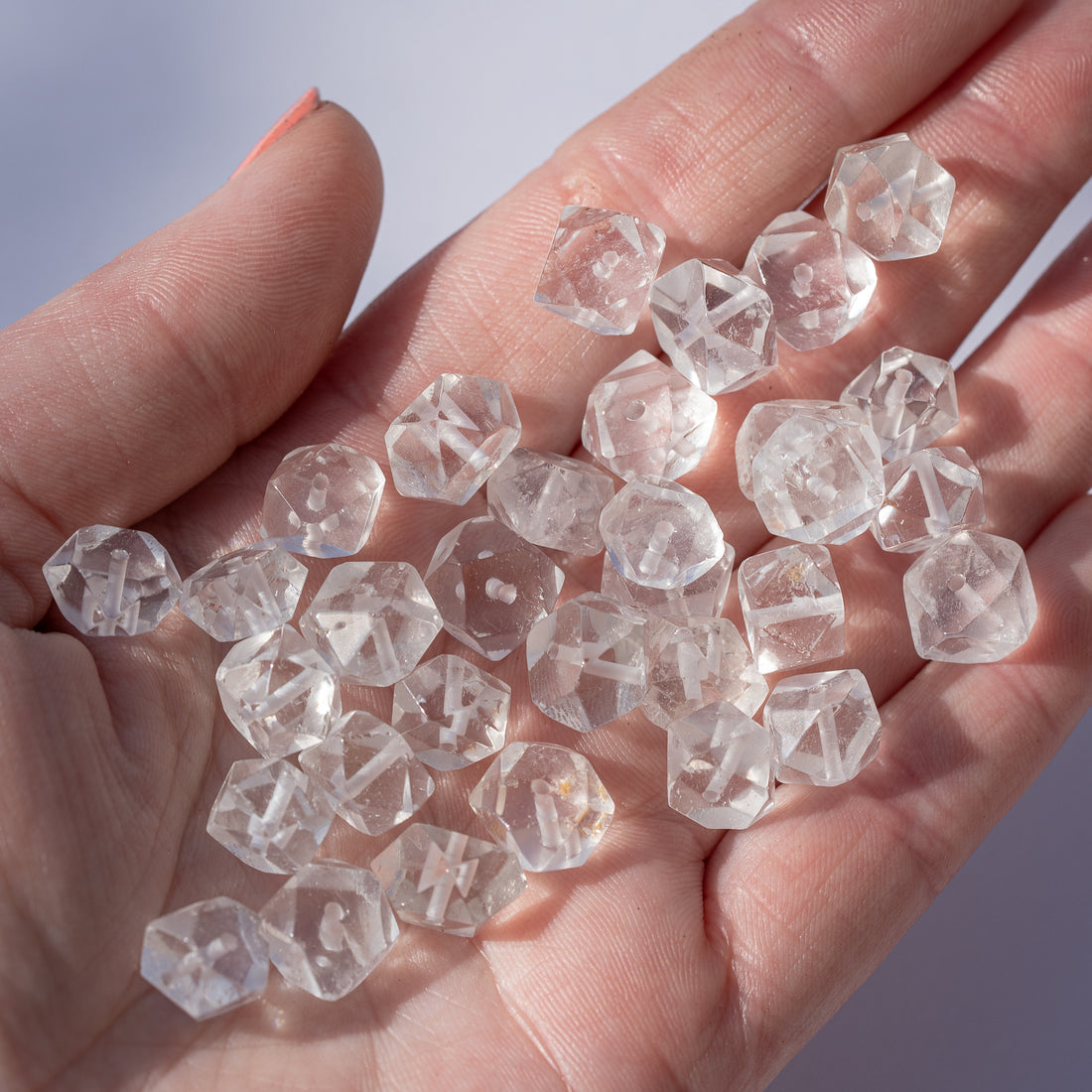Perles pépites rondelles facettes de cristal de roche de env 9/10 mm ( lot de 4 perles )