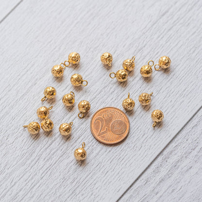 Breloques boules " froissées " en acier inoxydable plaqué or 18k de 9 mm ( à l&