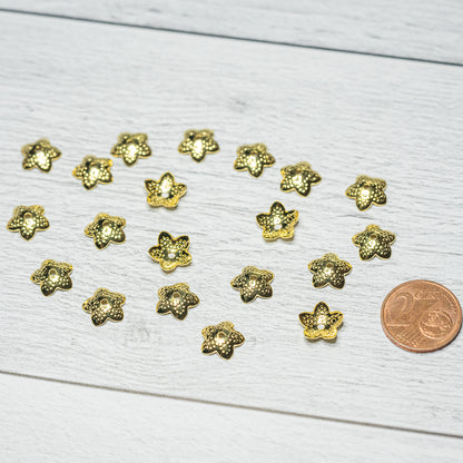 Coupelles fleurs texturées en acier inoxydable plaqué or 18k de 10 mm ( lot de 4 )