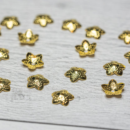 Coupelles fleurs texturées en acier inoxydable plaqué or 18k de 10 mm ( lot de 4 )
