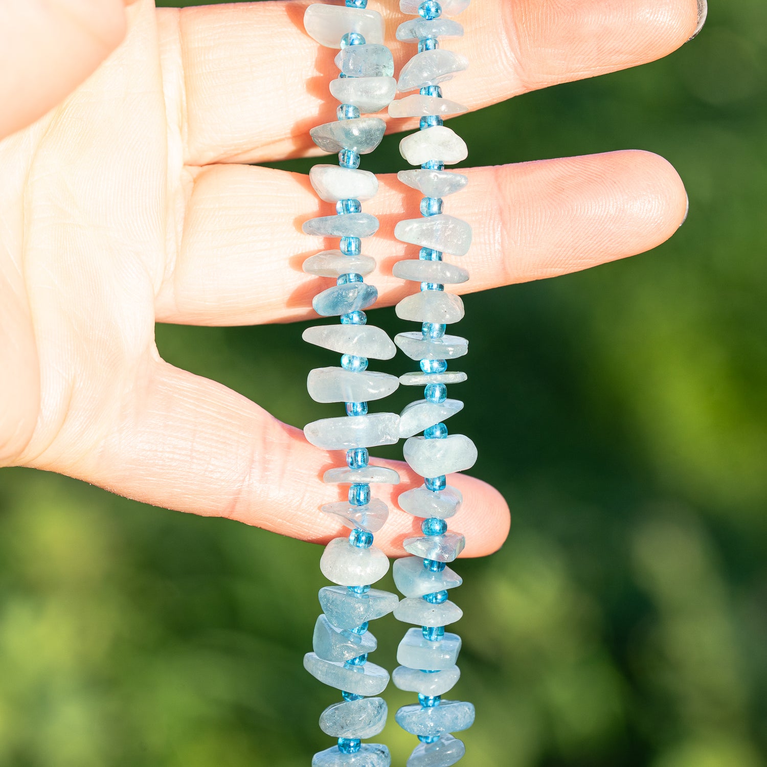 Perles pépites en Aigue-marine de env 10 mm ( rang de env 68 perles )