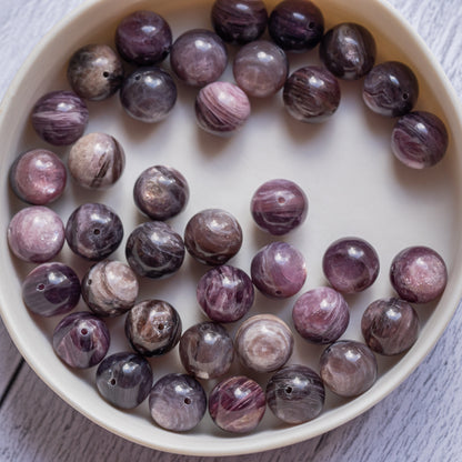 Superbes perles rondes lisses de Lépidolite grade a de 10 mm ( lot de 6 perles )