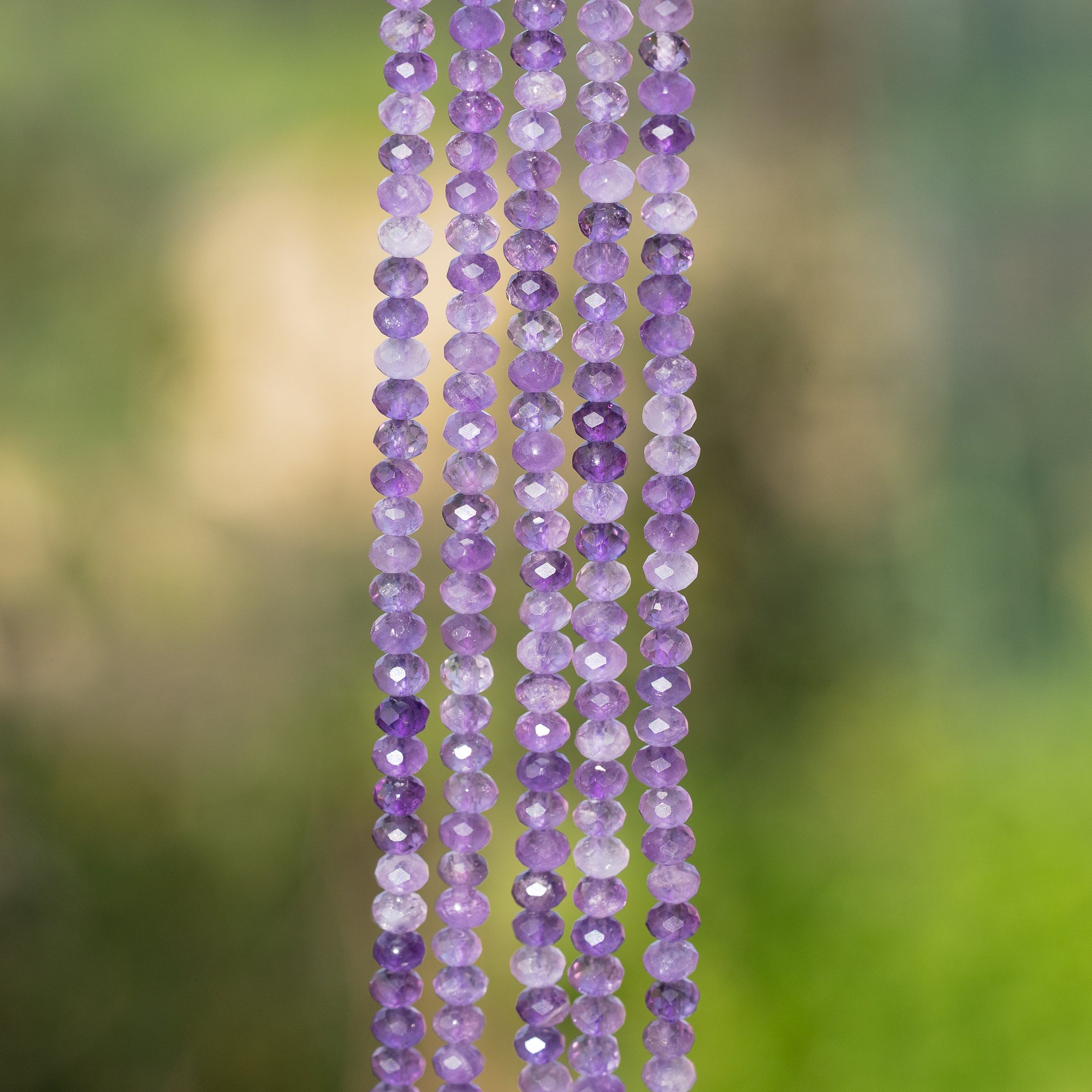 Perles rondelles facettes en Améthyste de 4,5 x 3 mm ( rang de env 130 perles )