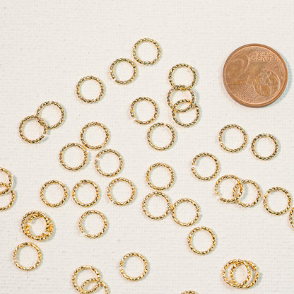 Anneaux de jonctions torsadés en laiton plaqué or 18k de 8 x 1 mm ( lot de 4 )